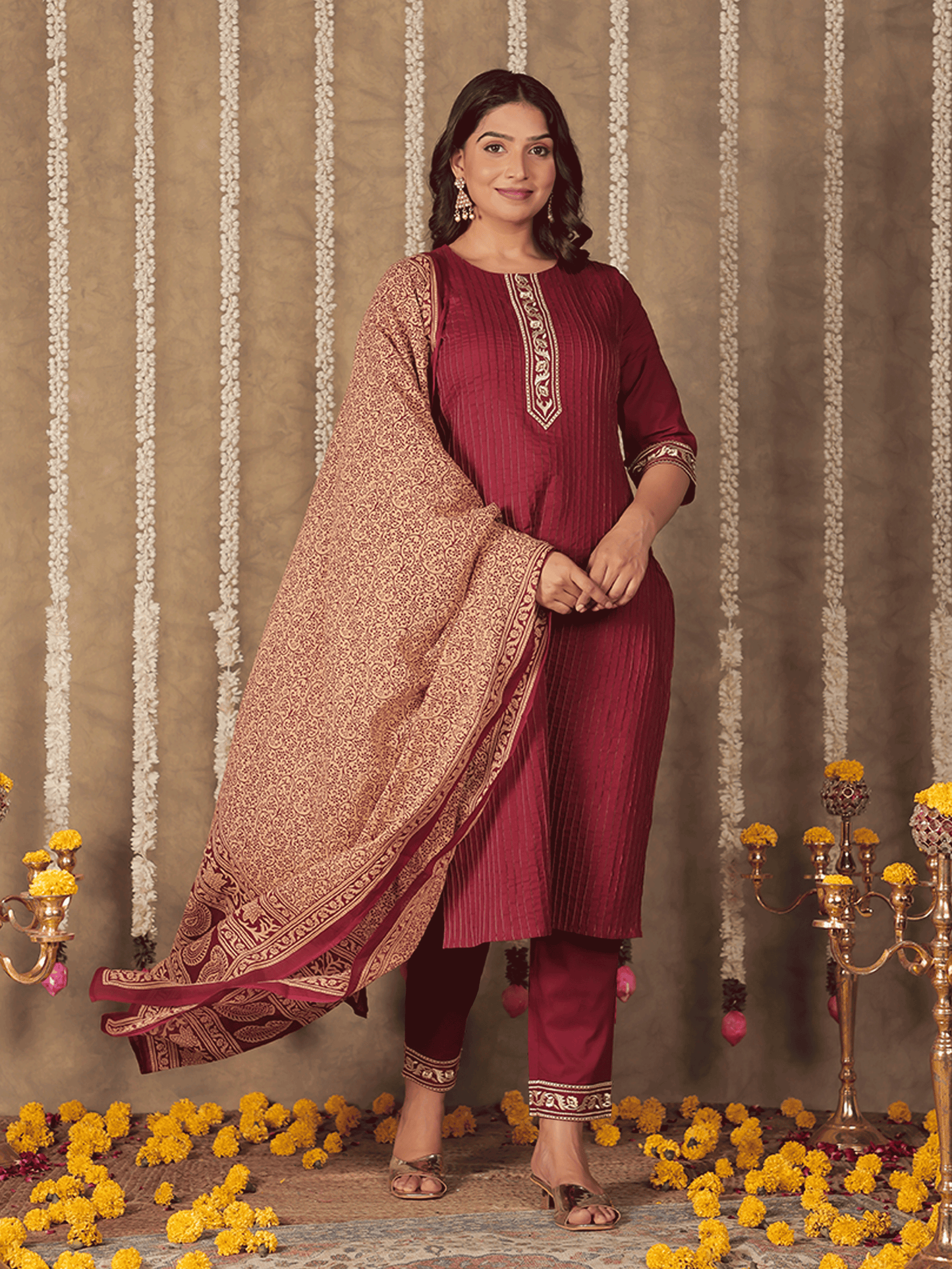Soft Cotton Solid Straight Maroon Kurta