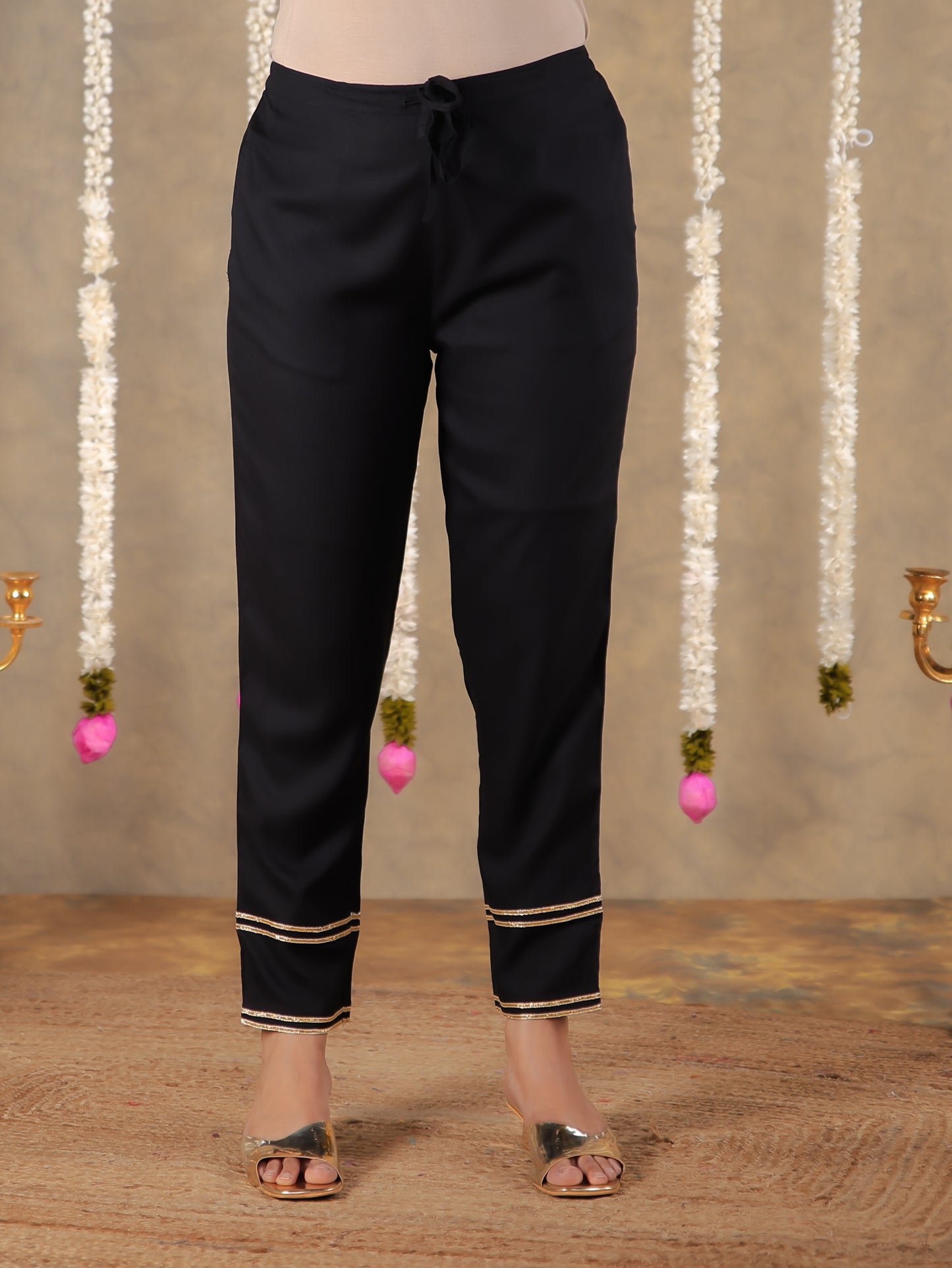 Viscose Solid Black Tapered Trousers