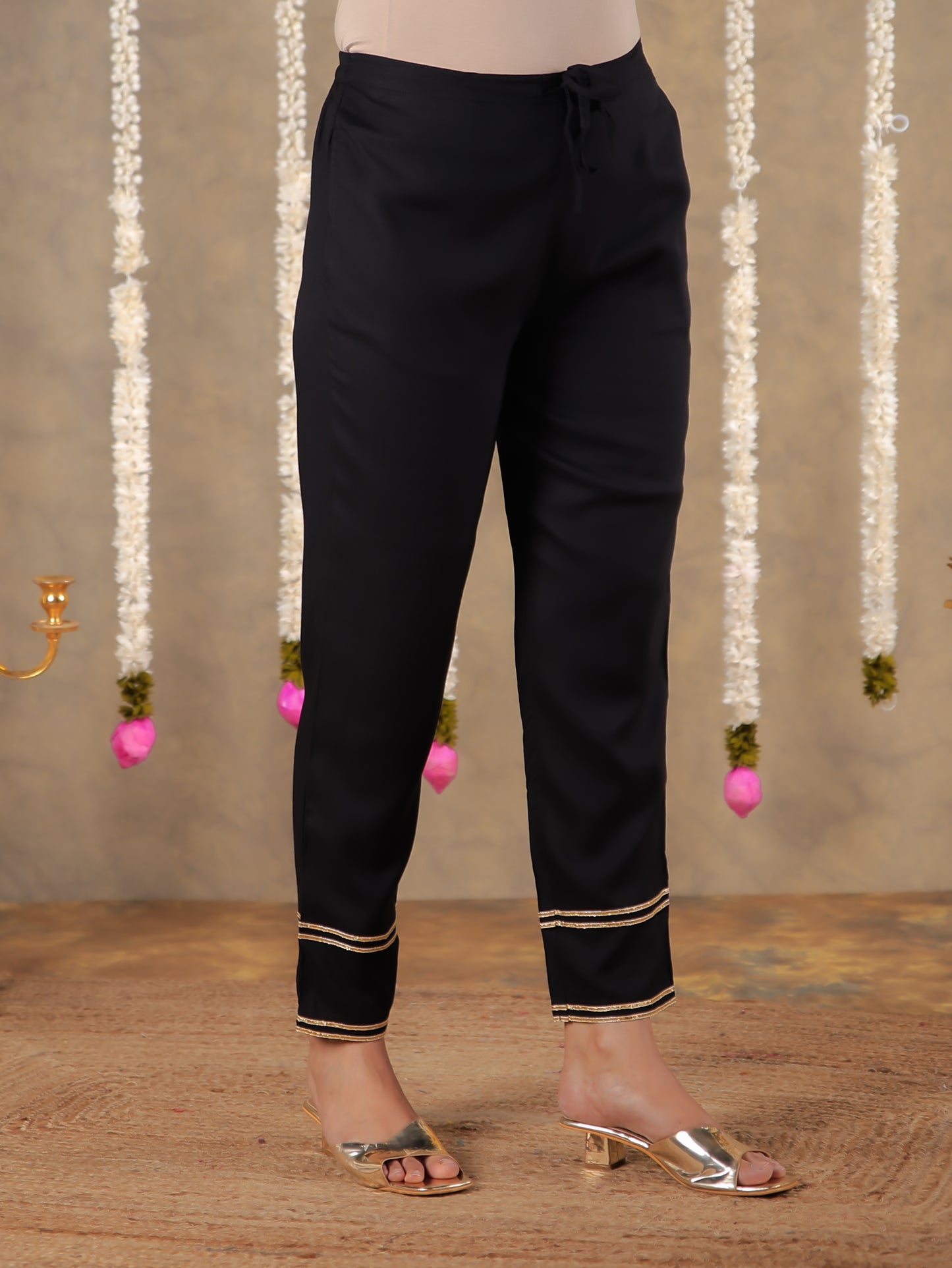 Viscose Solid Black Tapered Trousers