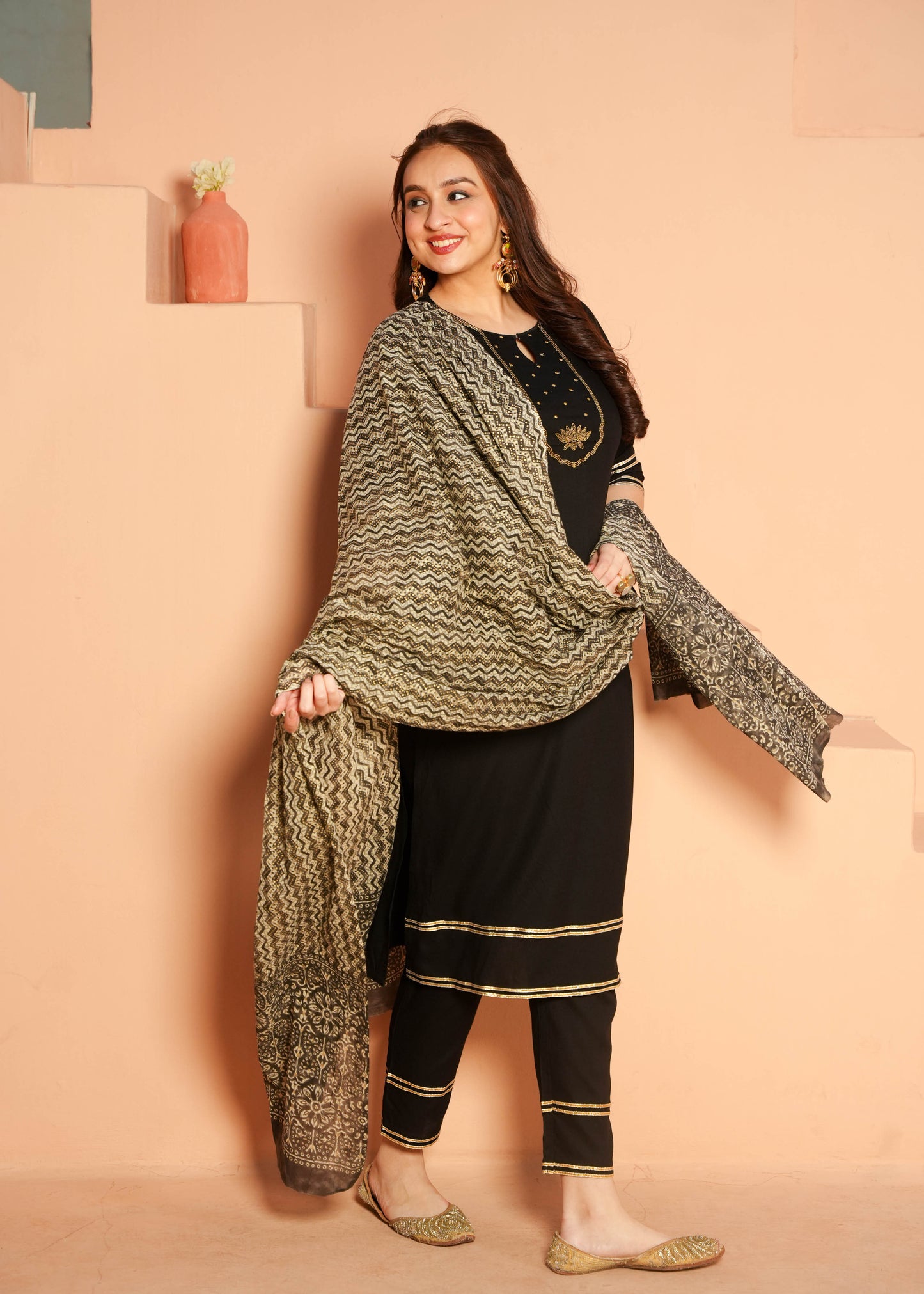 Voile Cotton Chevron Black Dupatta