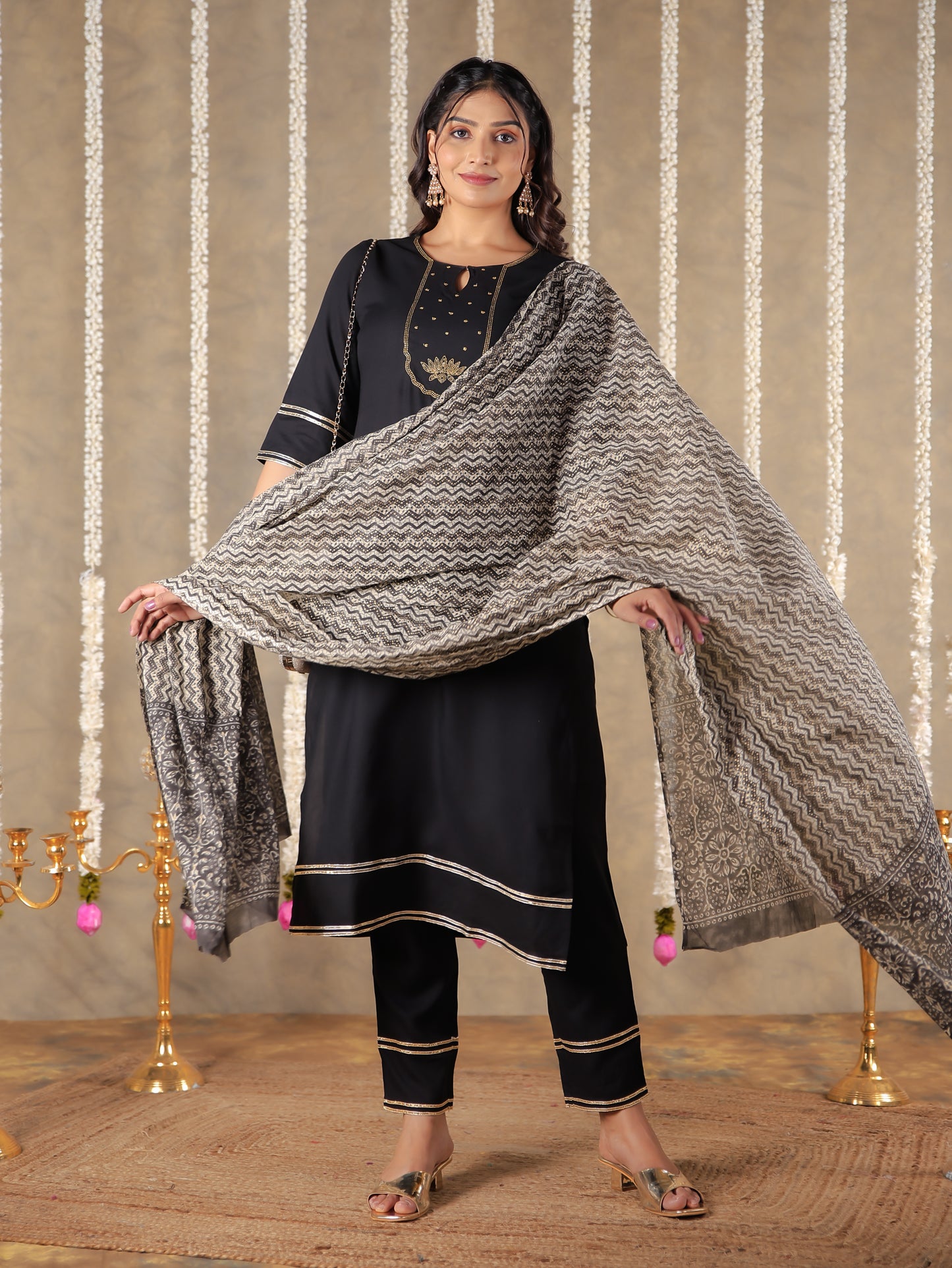 Embroidered Viscose Solid Straight Black Kurta