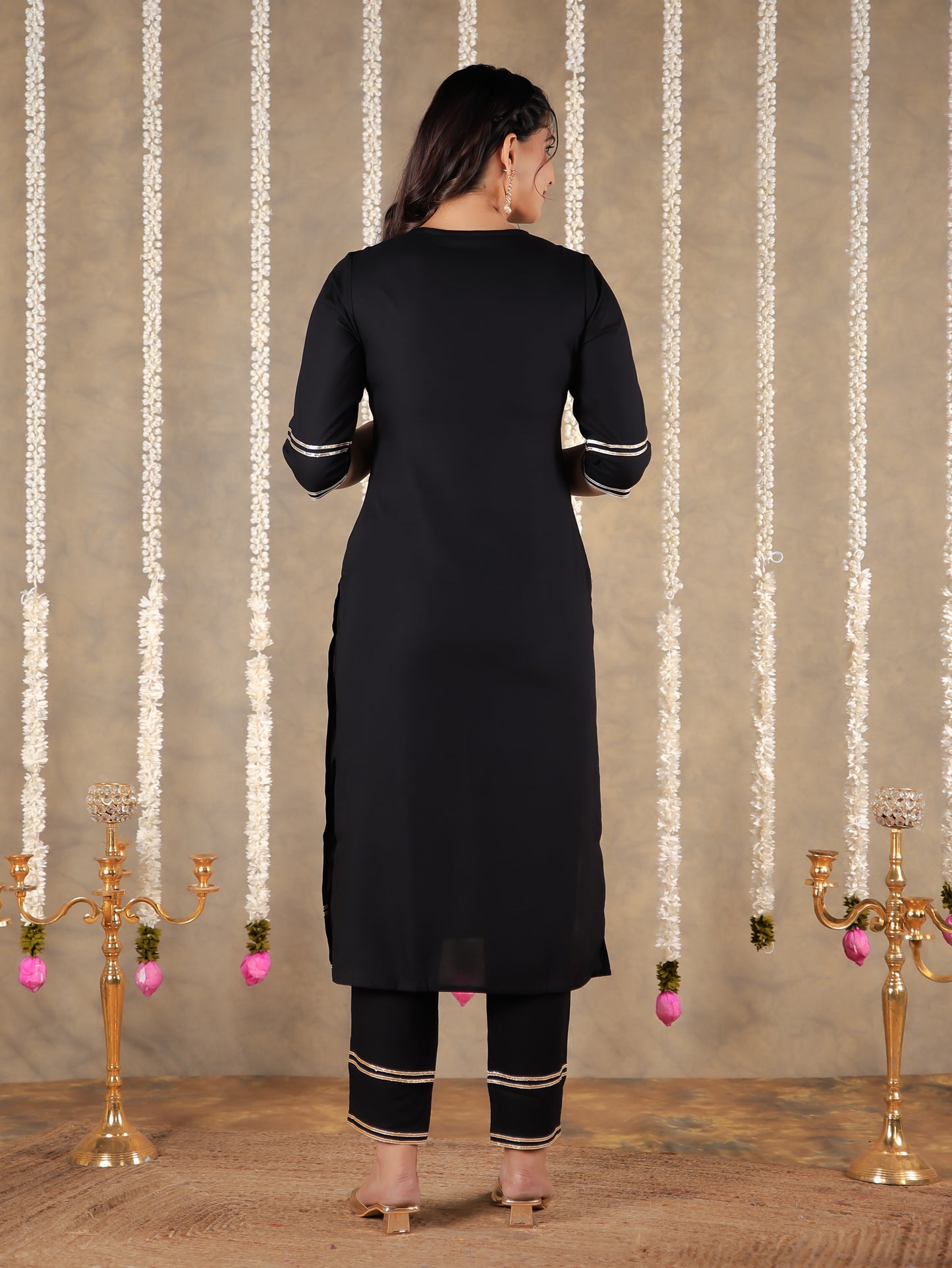 Embroidered Viscose Solid Straight Black Kurta