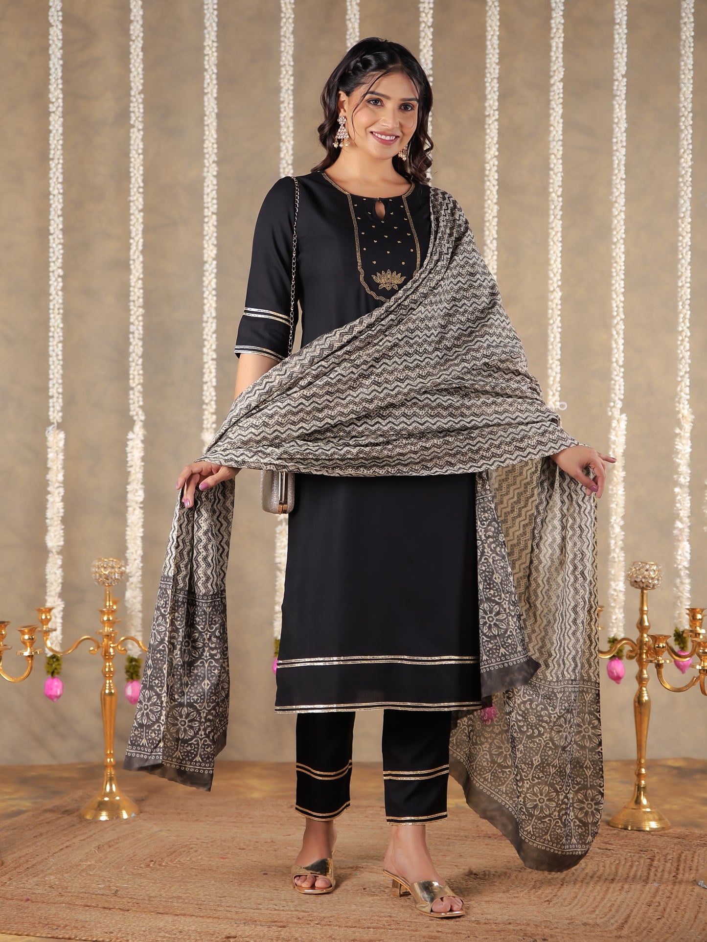 Embroidered Viscose Solid Straight Black Kurta