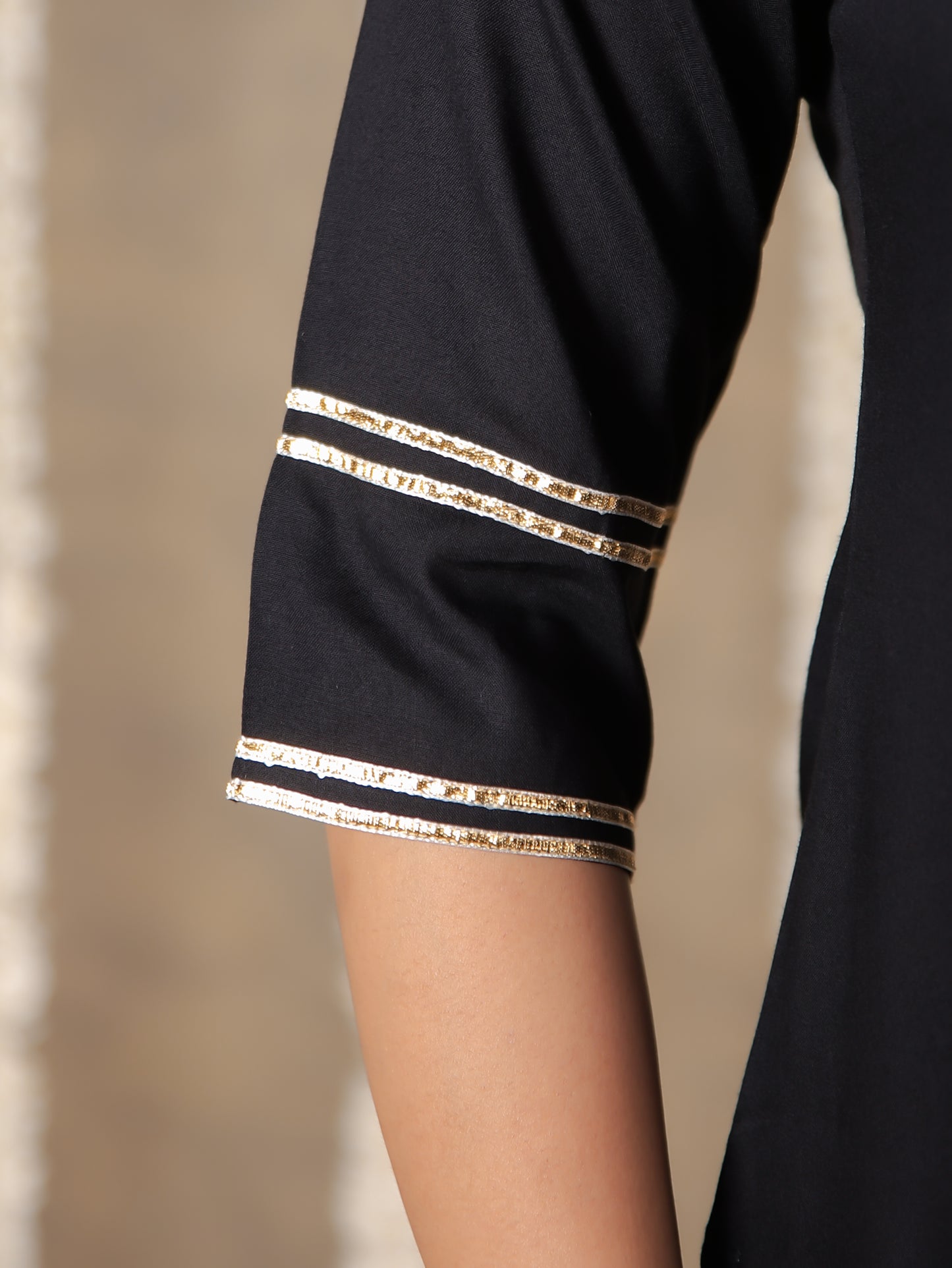 Embroidered Viscose Solid Straight Black Kurta
