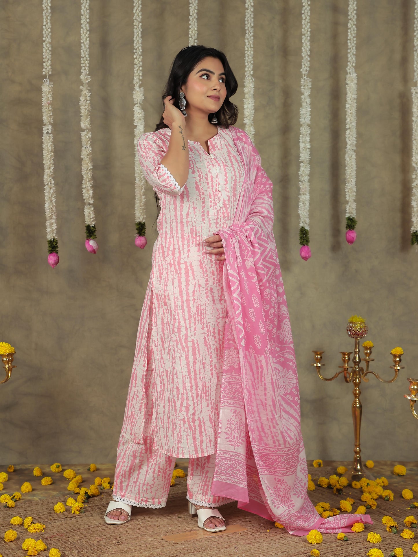 Soft Cotton Tie-dye A-line Off White Kurta