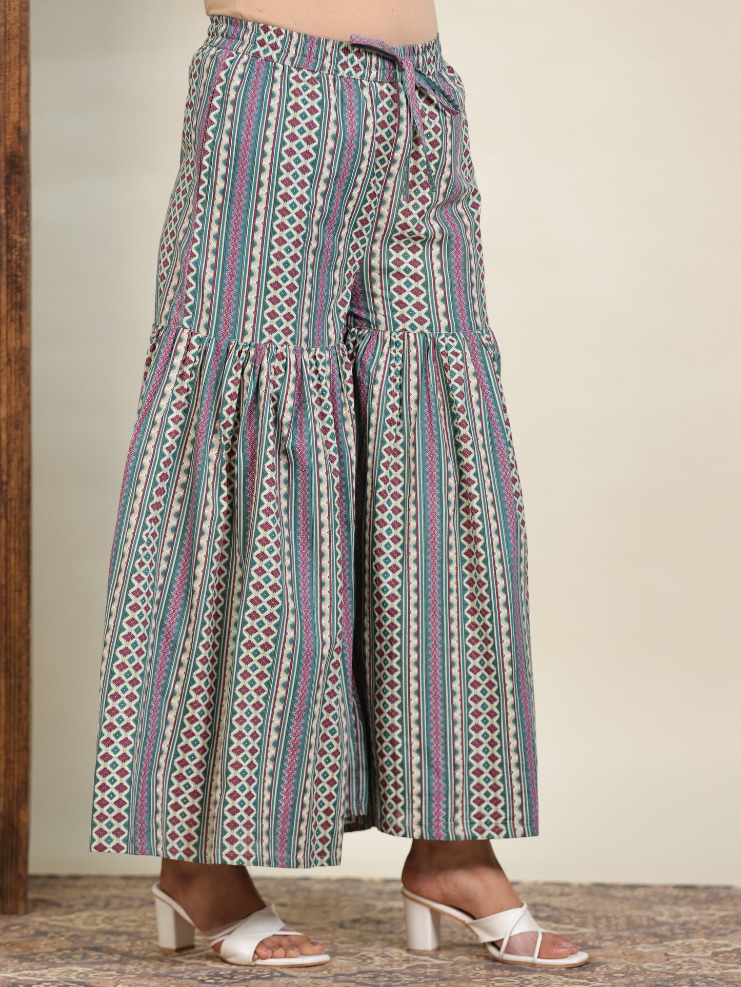 Soft Cotton Geometric Straight Multicolor Kurta