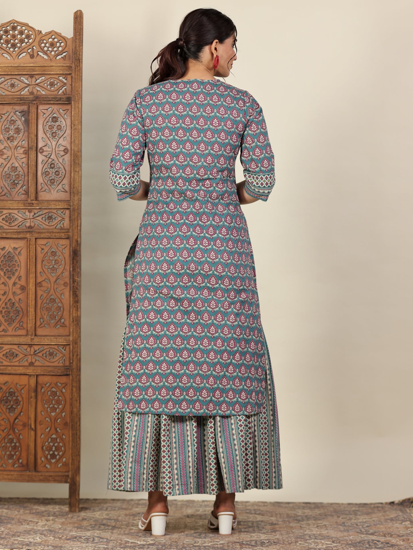 Soft Cotton Geometric Straight Multicolor Kurta