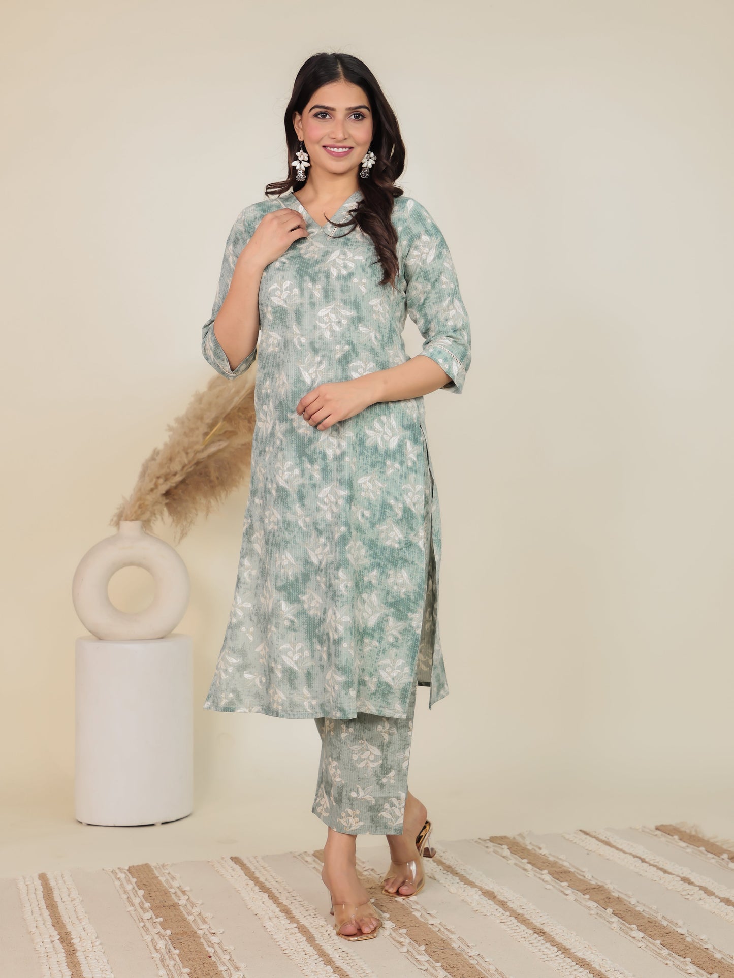 Kantha Cotton Geometric Straight Green Kurta
