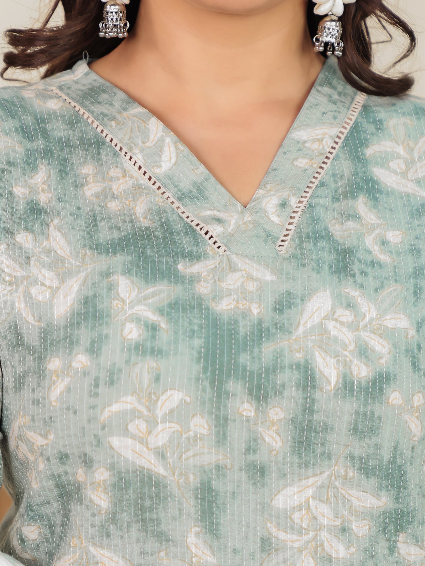 Kantha Cotton Geometric Straight Green Kurta