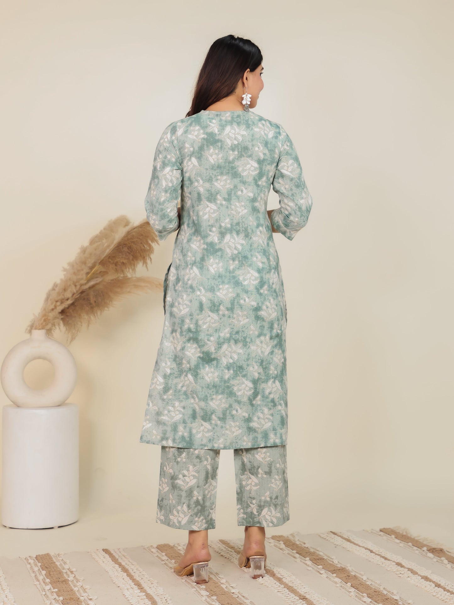 Kantha Cotton Geometric Straight Green Kurta