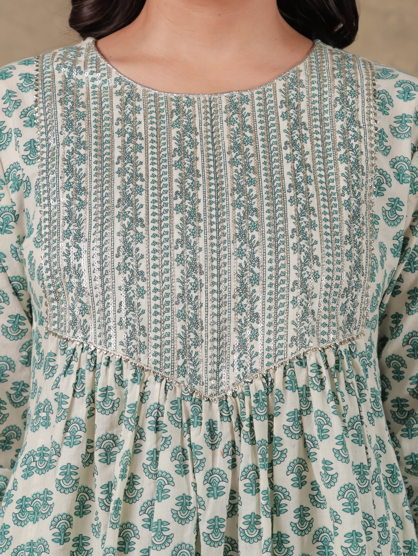 Embroidered Soft Cotton Butti Off White Kurta