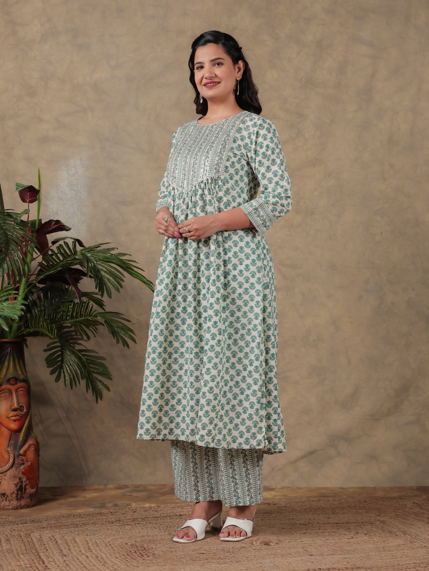Embroidered Soft Cotton Butti Off White Kurta