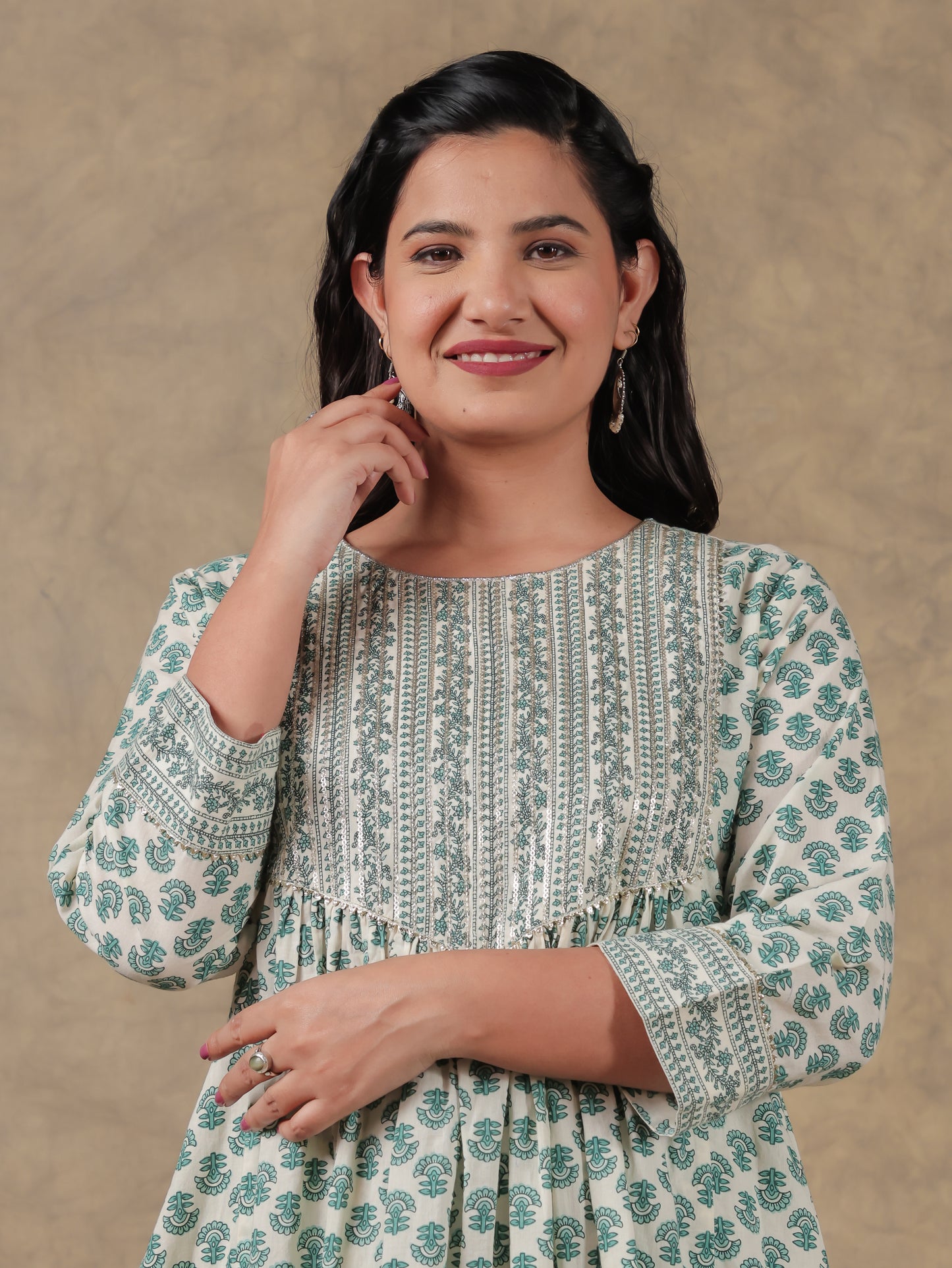 Embroidered Soft Cotton Butti Off White Kurta