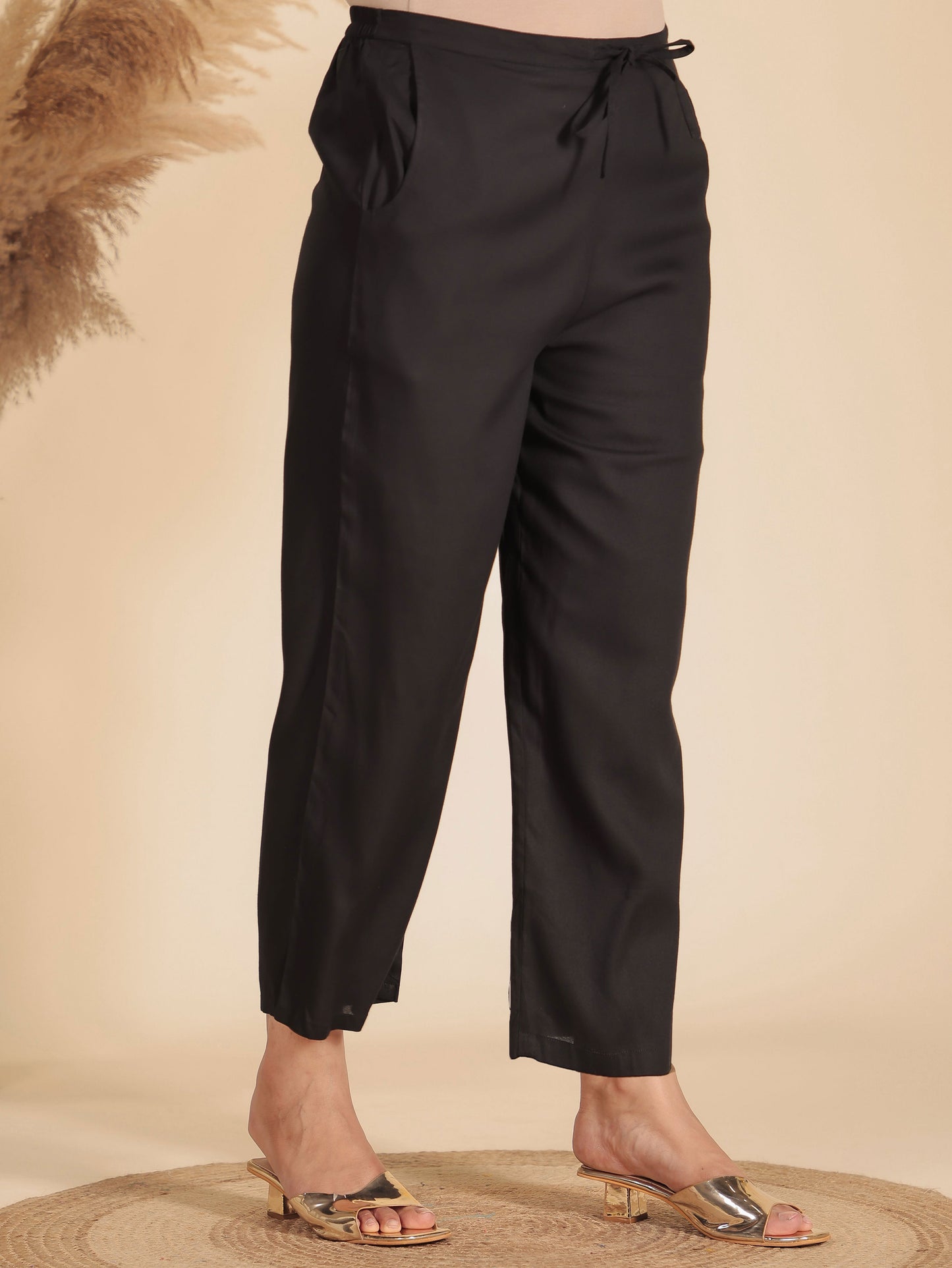 Embroidered Viscose Solid Kaftan Black Kurta