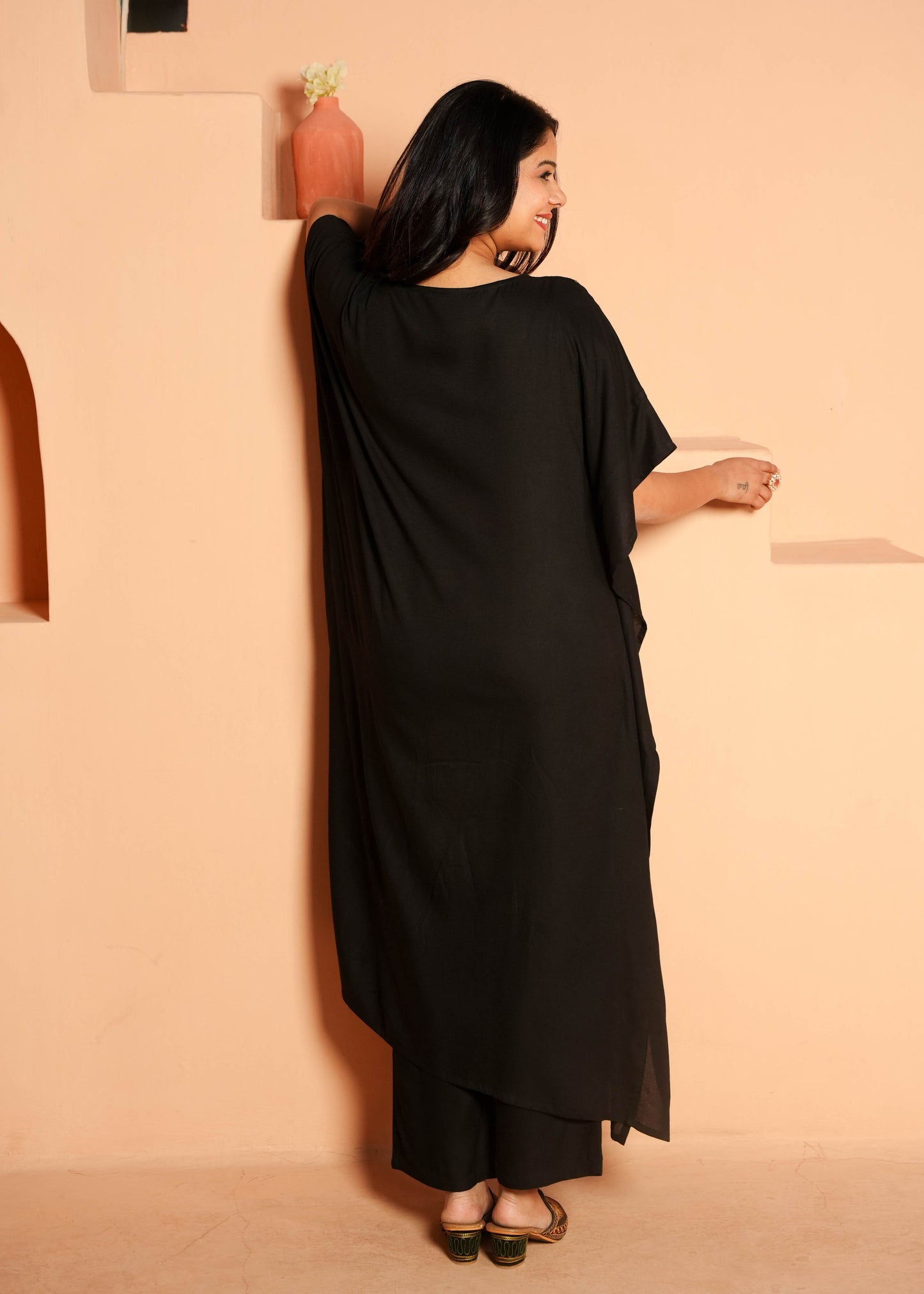 Embroidered Viscose Solid Kaftan Black Kurta