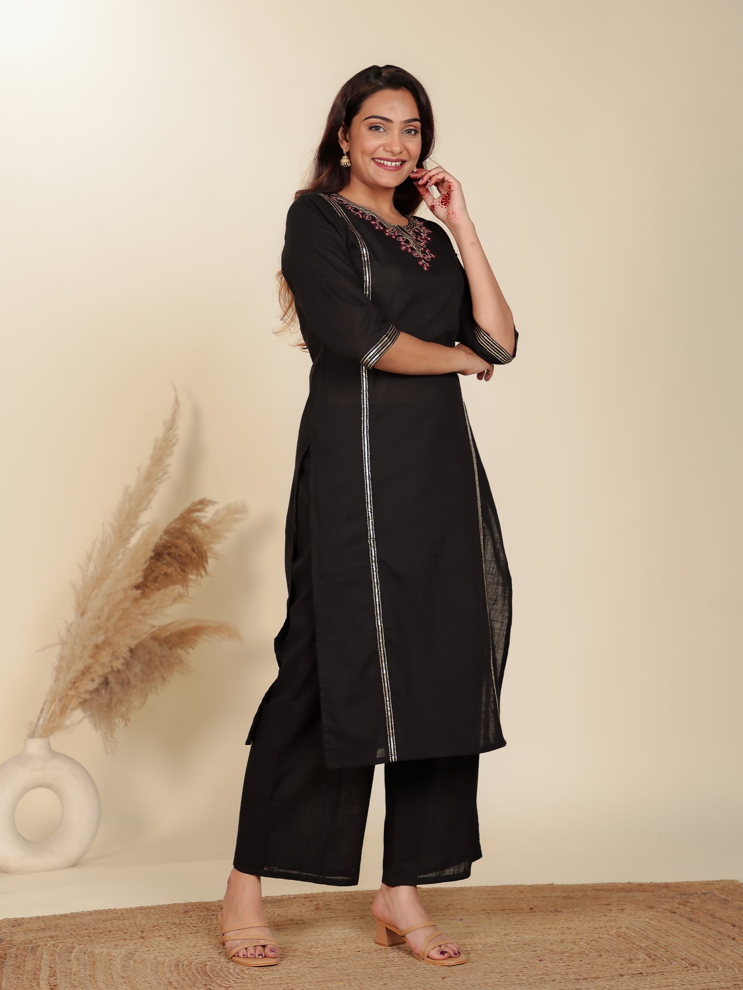 Linen Cotton Solid Straight Black Kurta