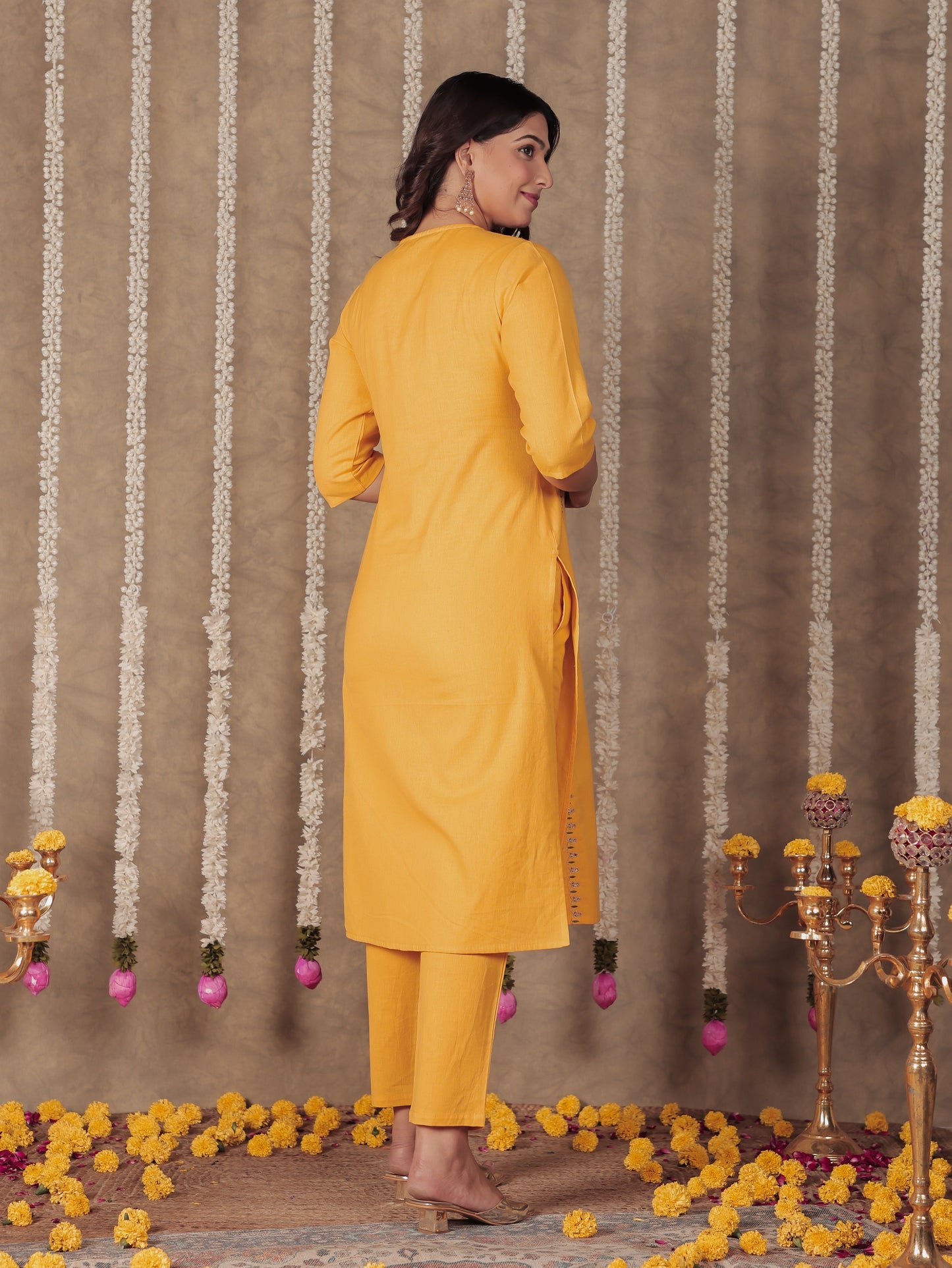 Linen Cotton Solid Straight Yellow Kurta