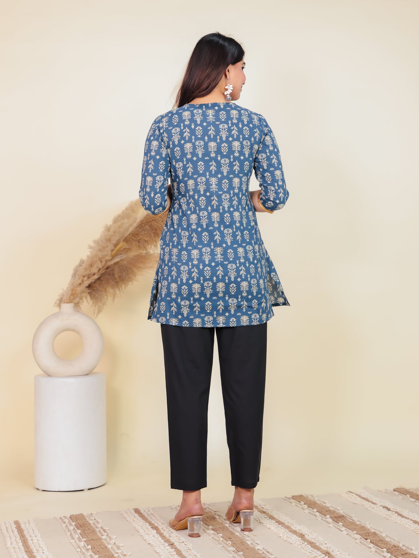 Soft Cotton Floral Straight Blue Kurti
