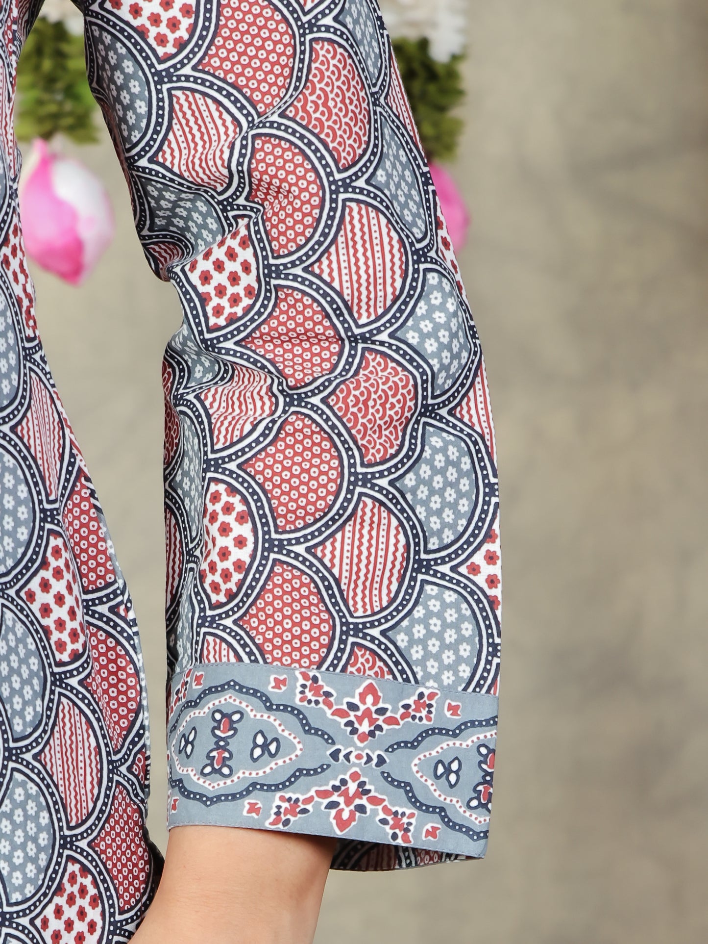 Embroidered Soft Cotton Geometric Straight Grey Kurta