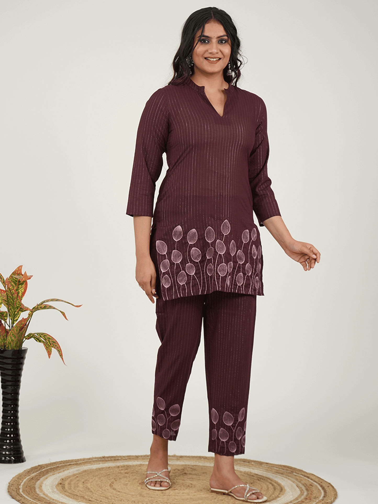 Embroidered Lurex Cotton Solid Straight Purple Kurta