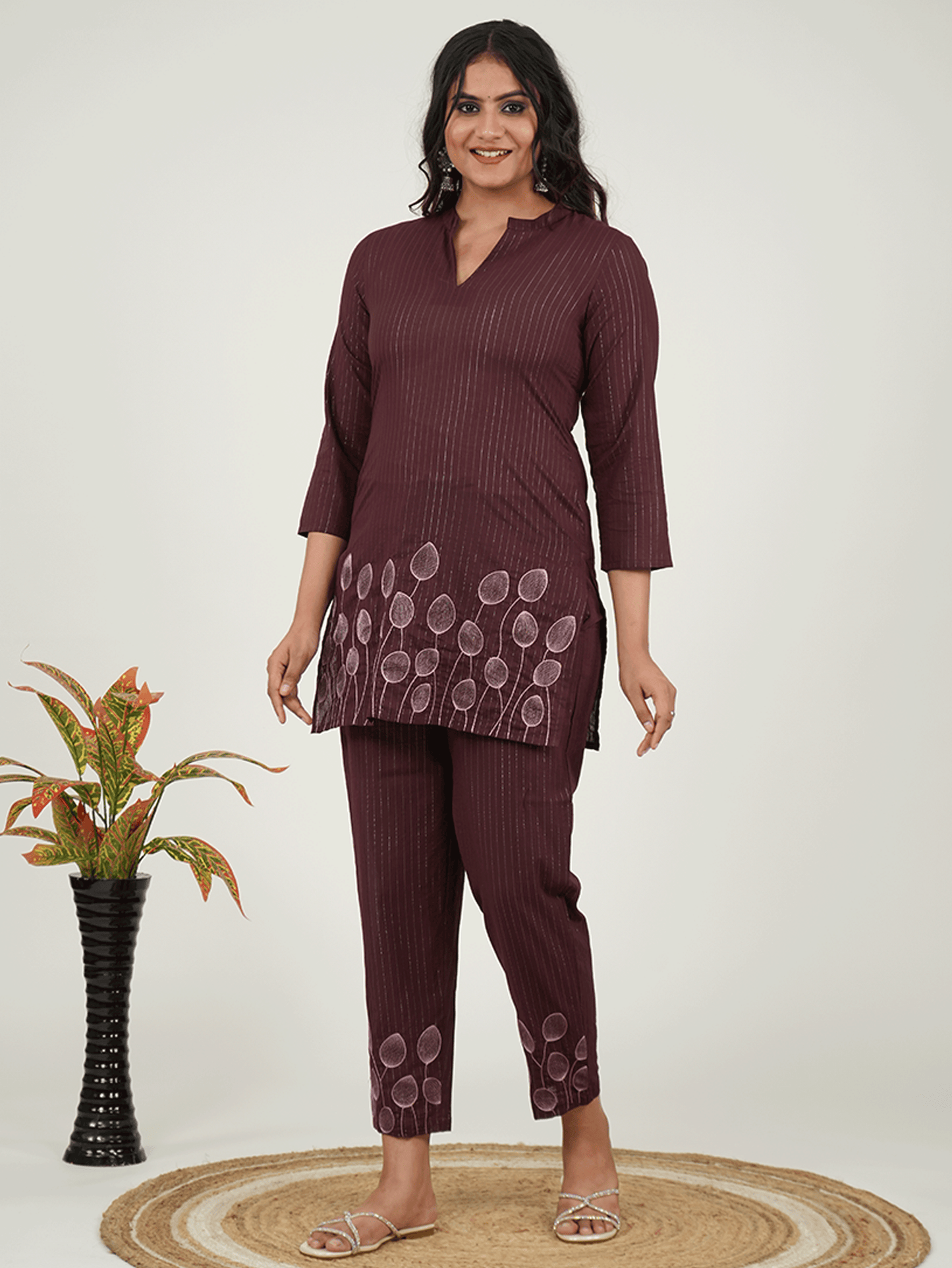 Embroidered Lurex Cotton Solid Straight Purple Kurta