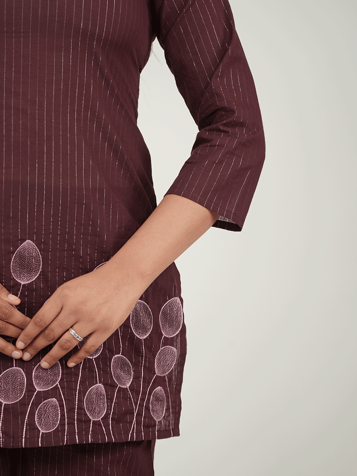 Embroidered Lurex Cotton Solid Straight Purple Kurta