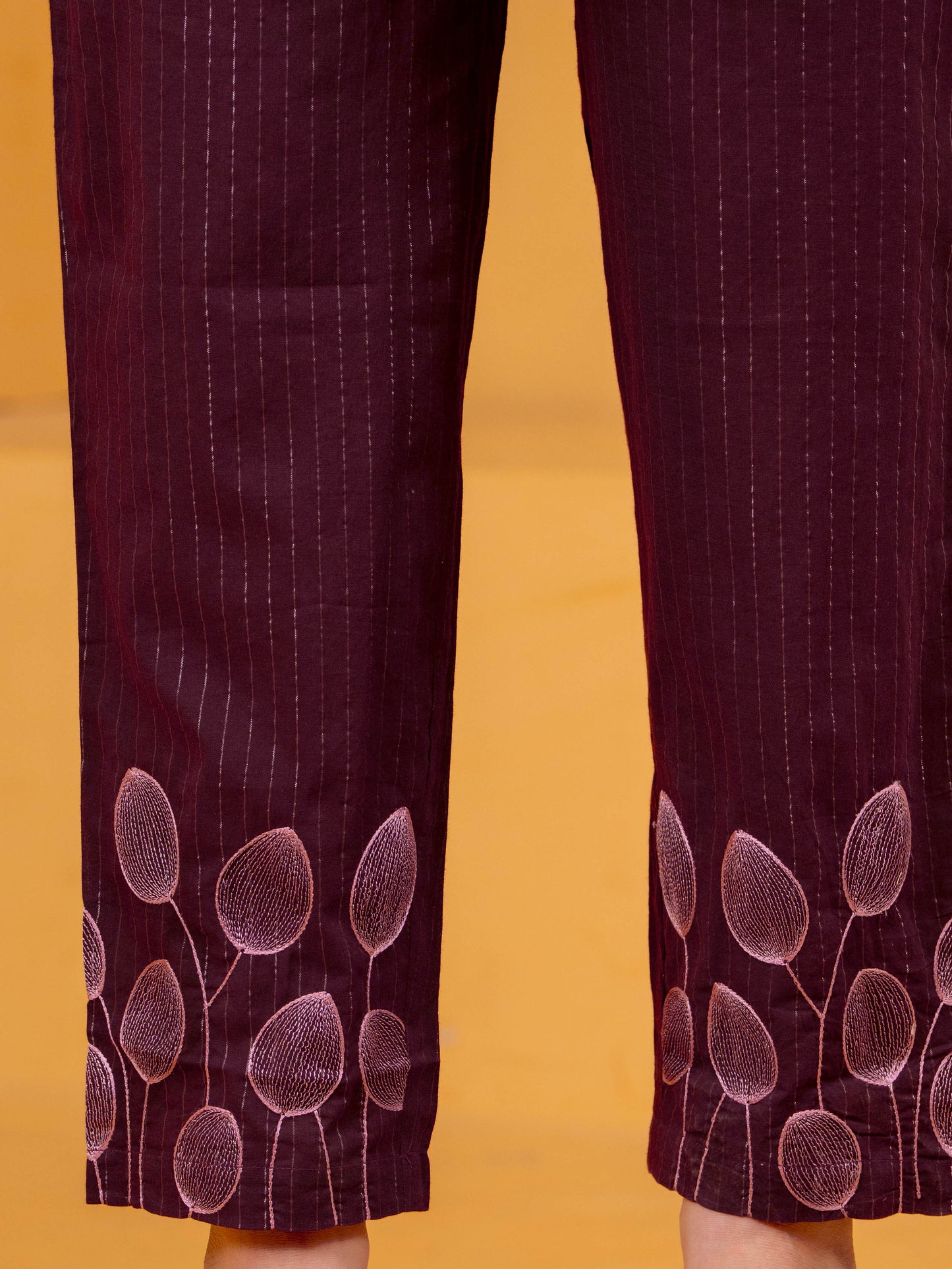 Embroidered Lurex Cotton Solid Straight Maroon Kurta