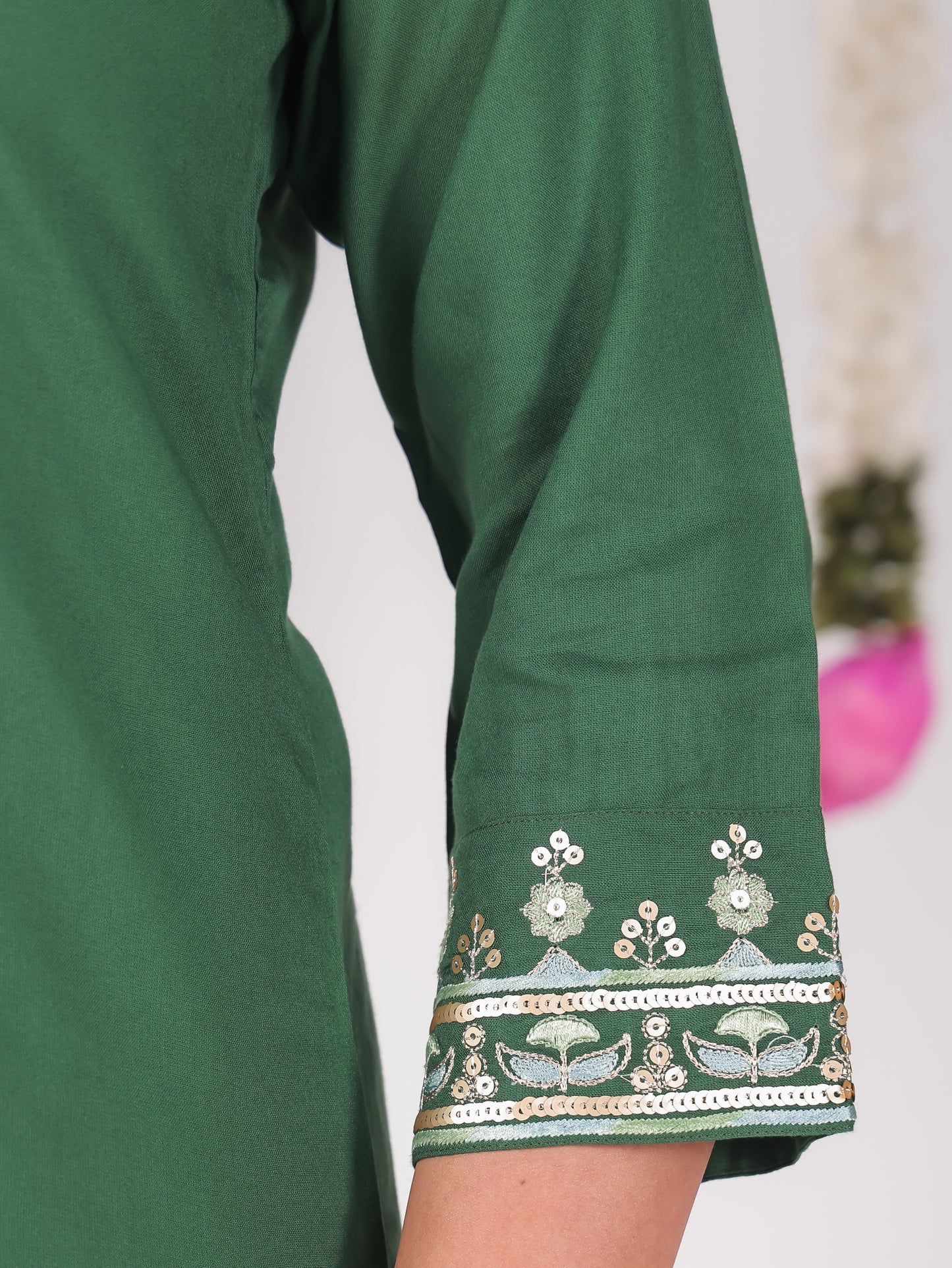 Embroidered Viscose Solid Straight Green Kurta