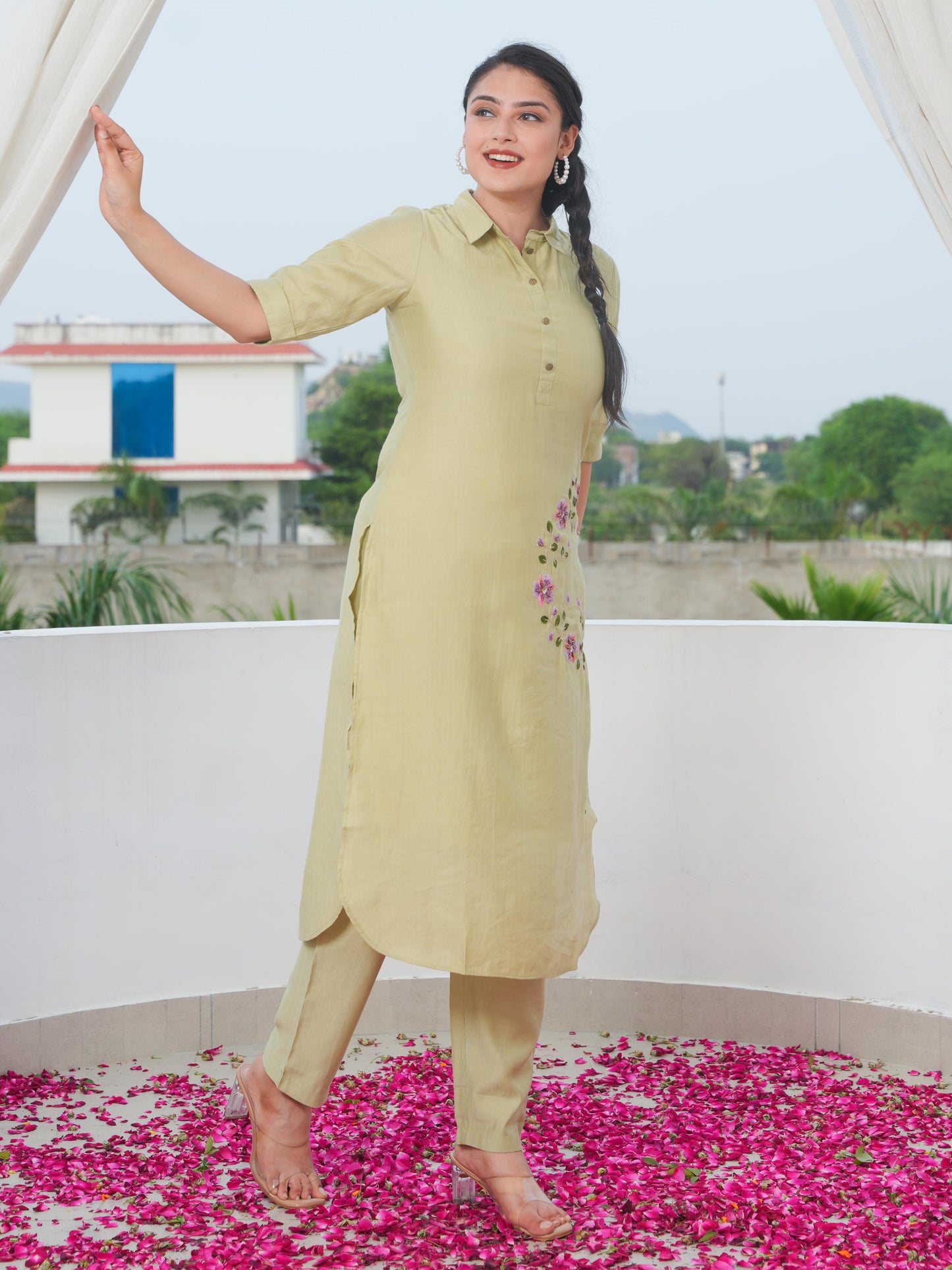Embroidered Blended Silk Solid Pathani Green Kurta