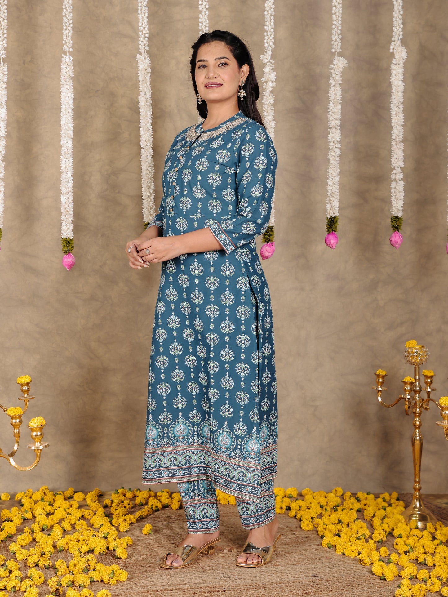 Embroidered Soft Cotton Floral Straight Blue Kurta