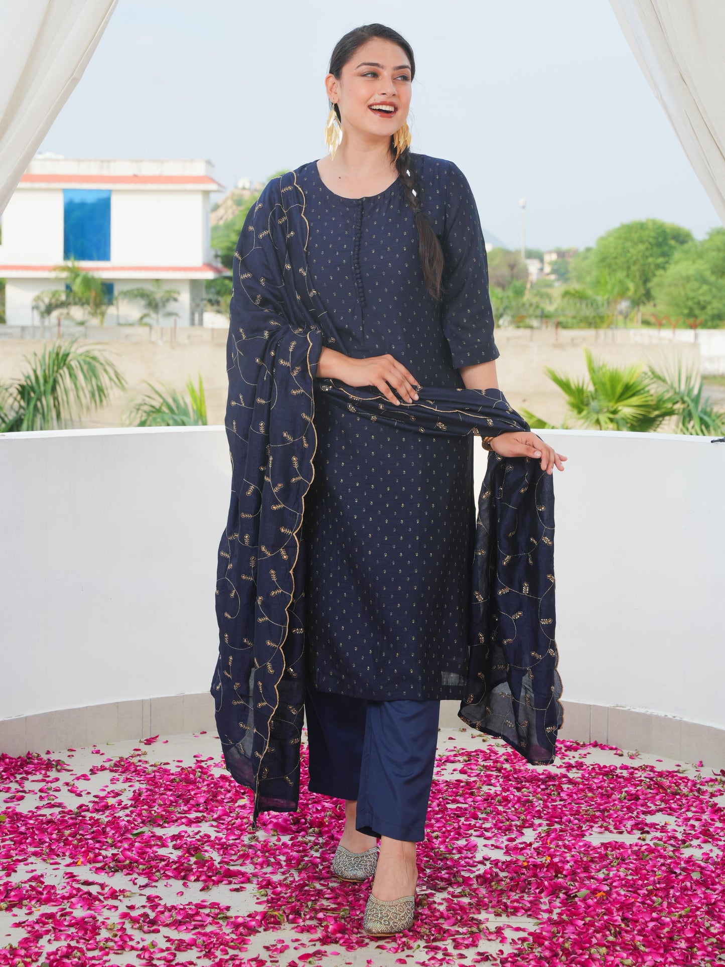 Chanderi Solid Straight Black