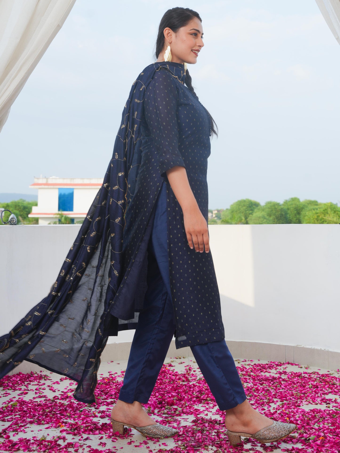 Chanderi Solid Straight Black