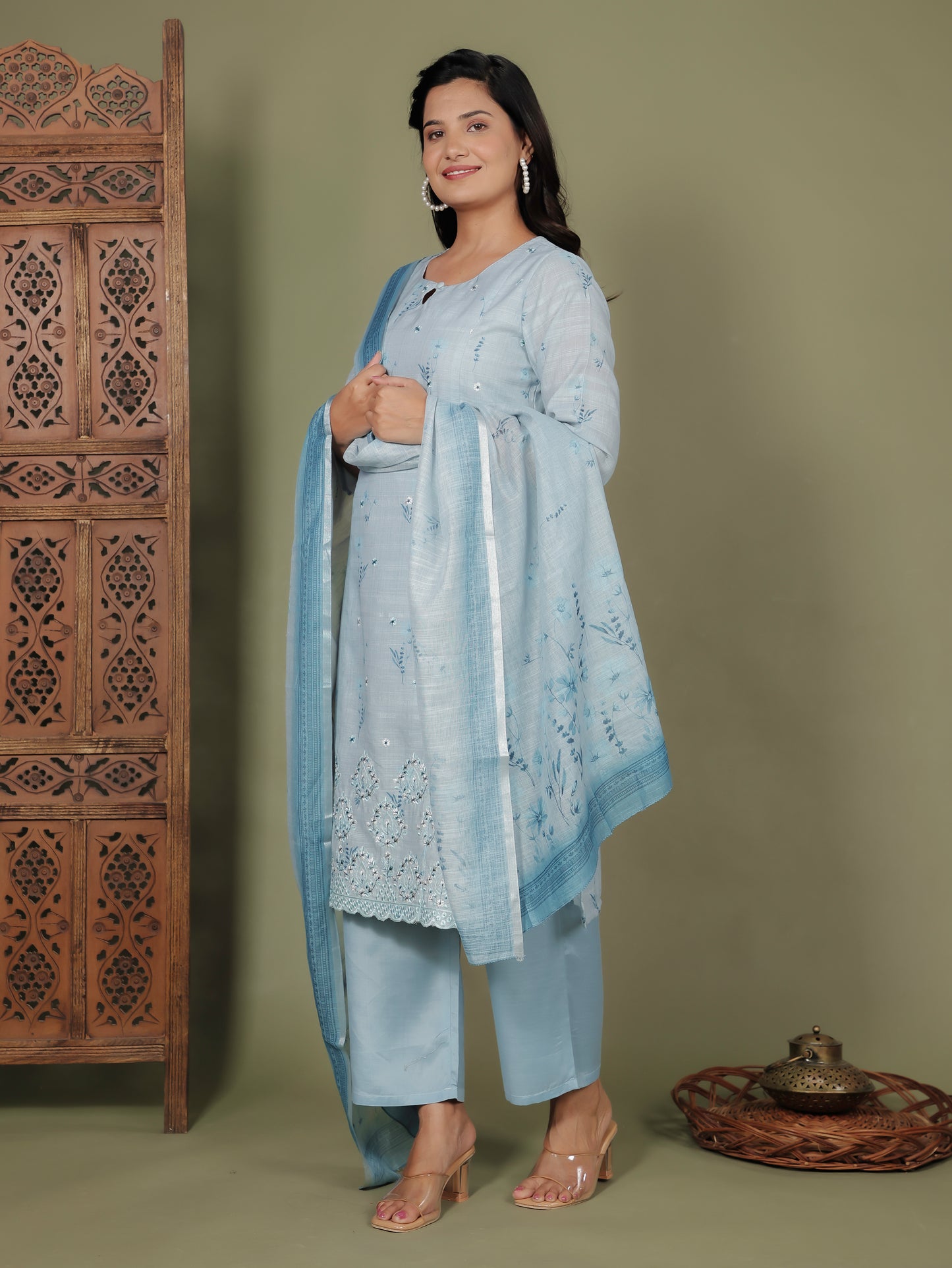 Embroidered Chanderi Floral Panelled Sky Blue Kurta