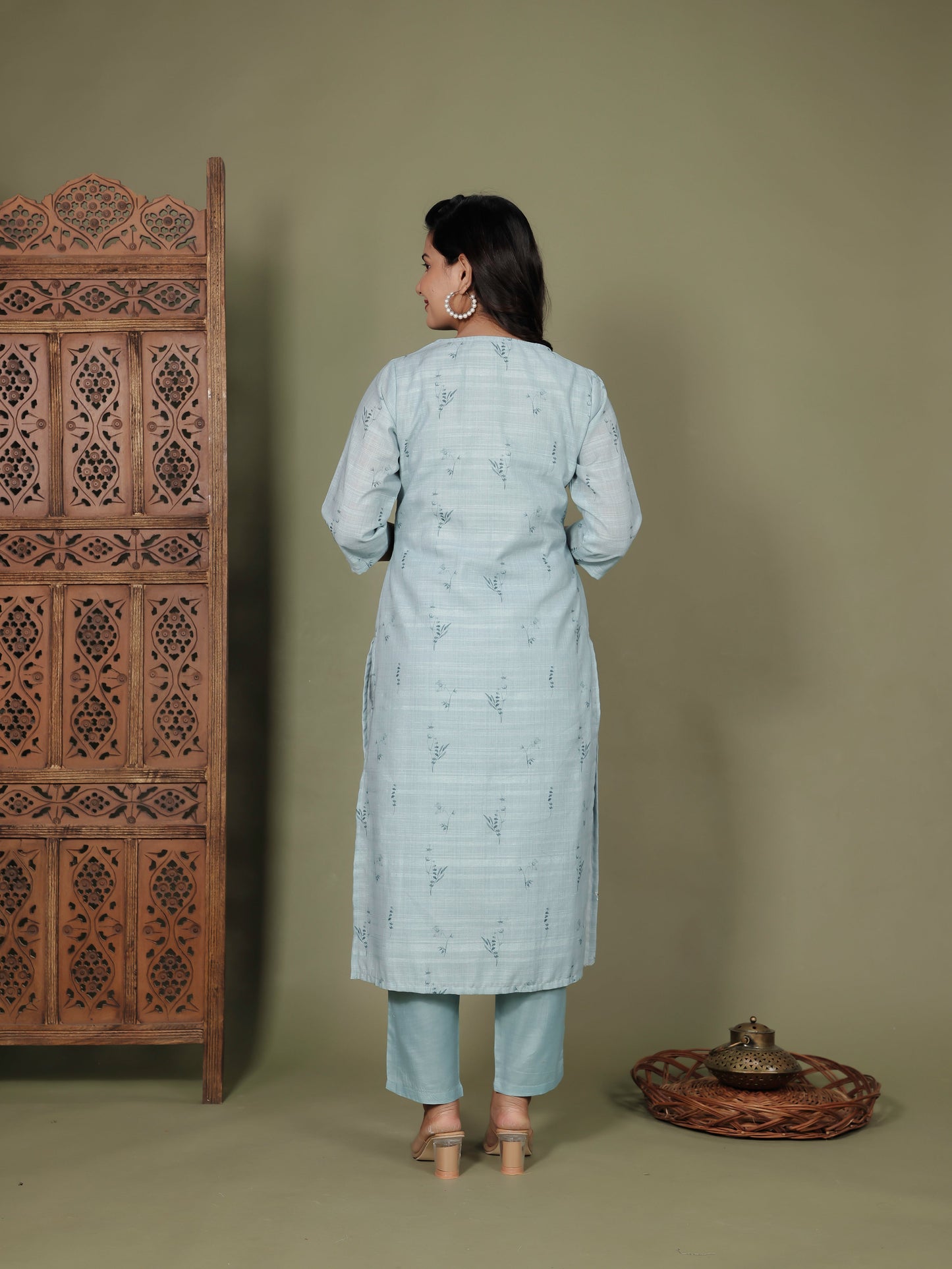 Embroidered Chanderi Floral Panelled Green Kurta