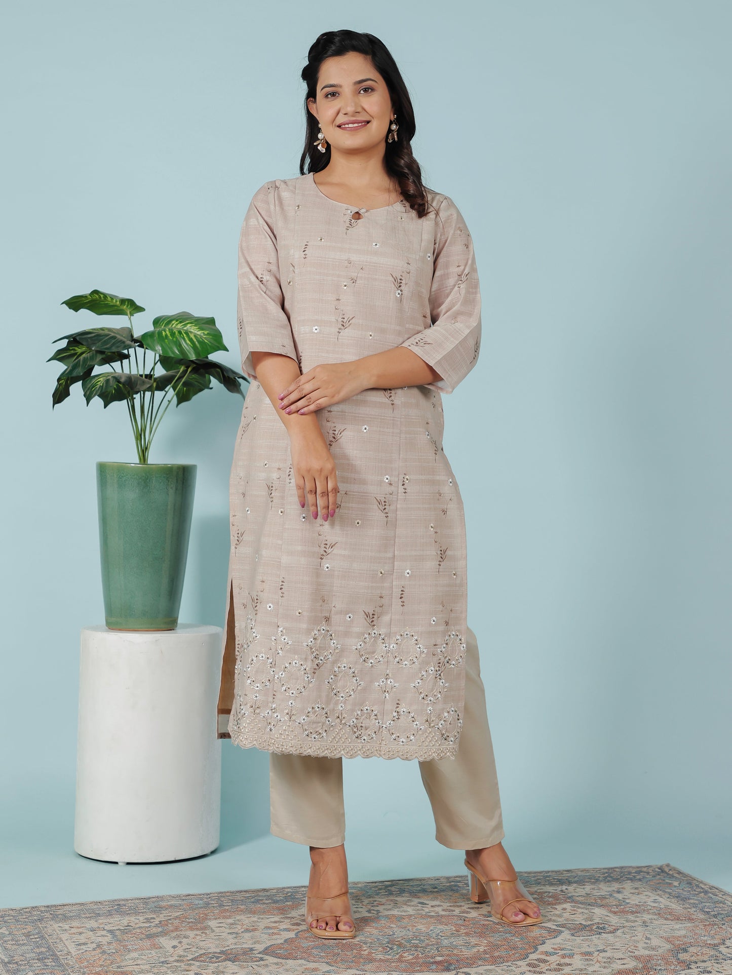 Chanderi Floral Panelled Beige Kurta