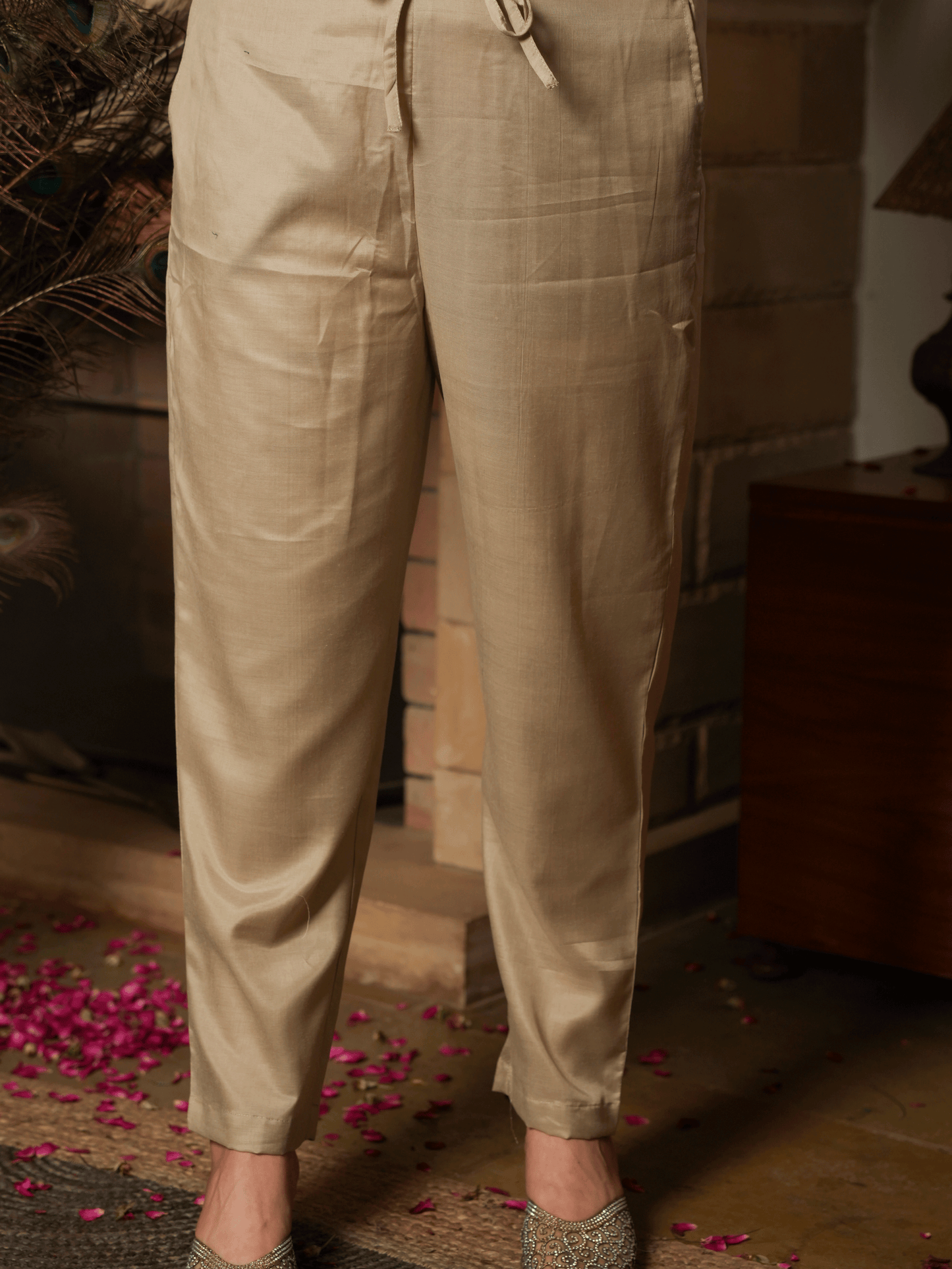 Embroidered Linen Cotton Floral Straight Beige Kurta