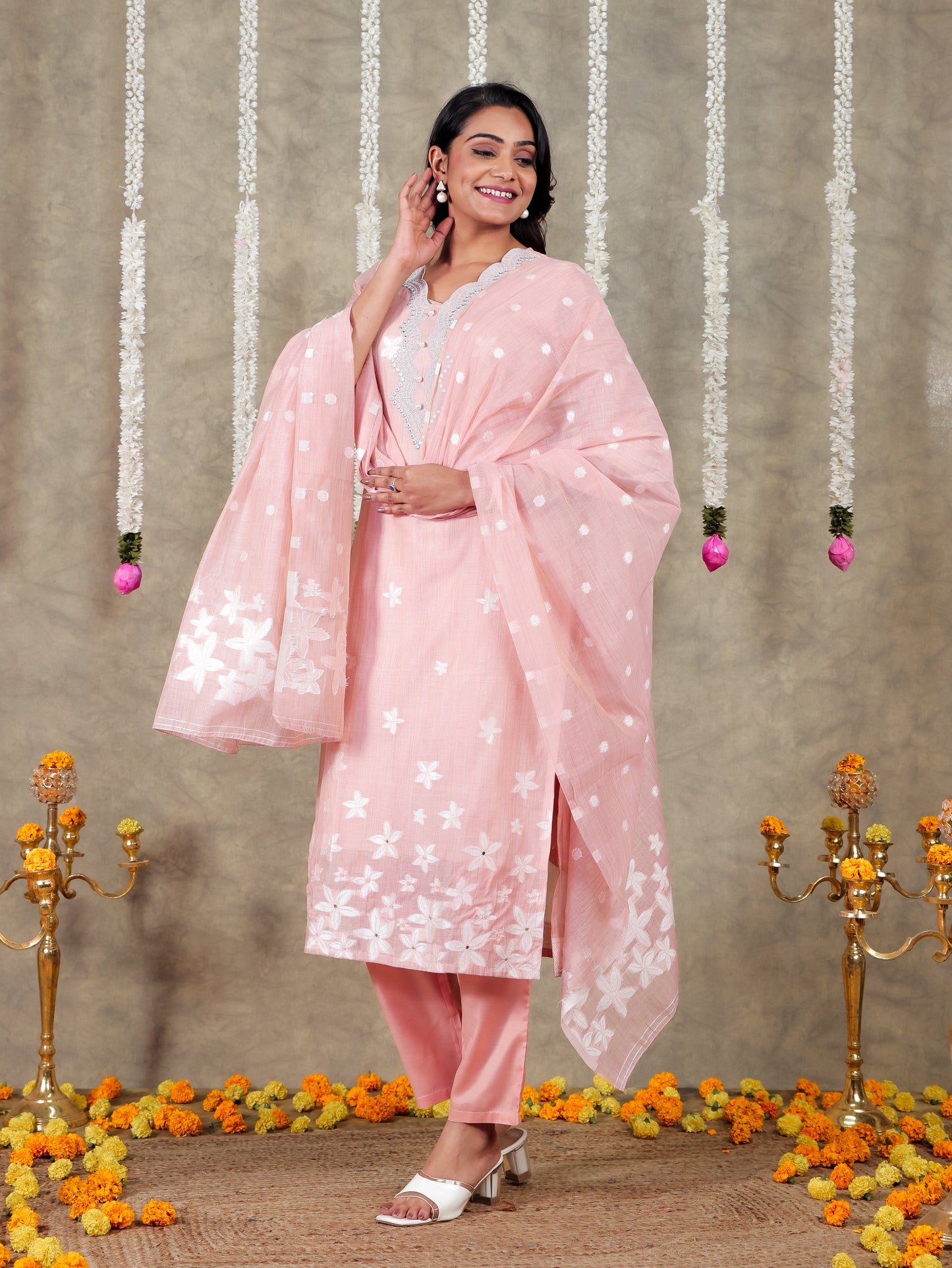 Embroidered Chanderi Floral Straight Peach Kurta