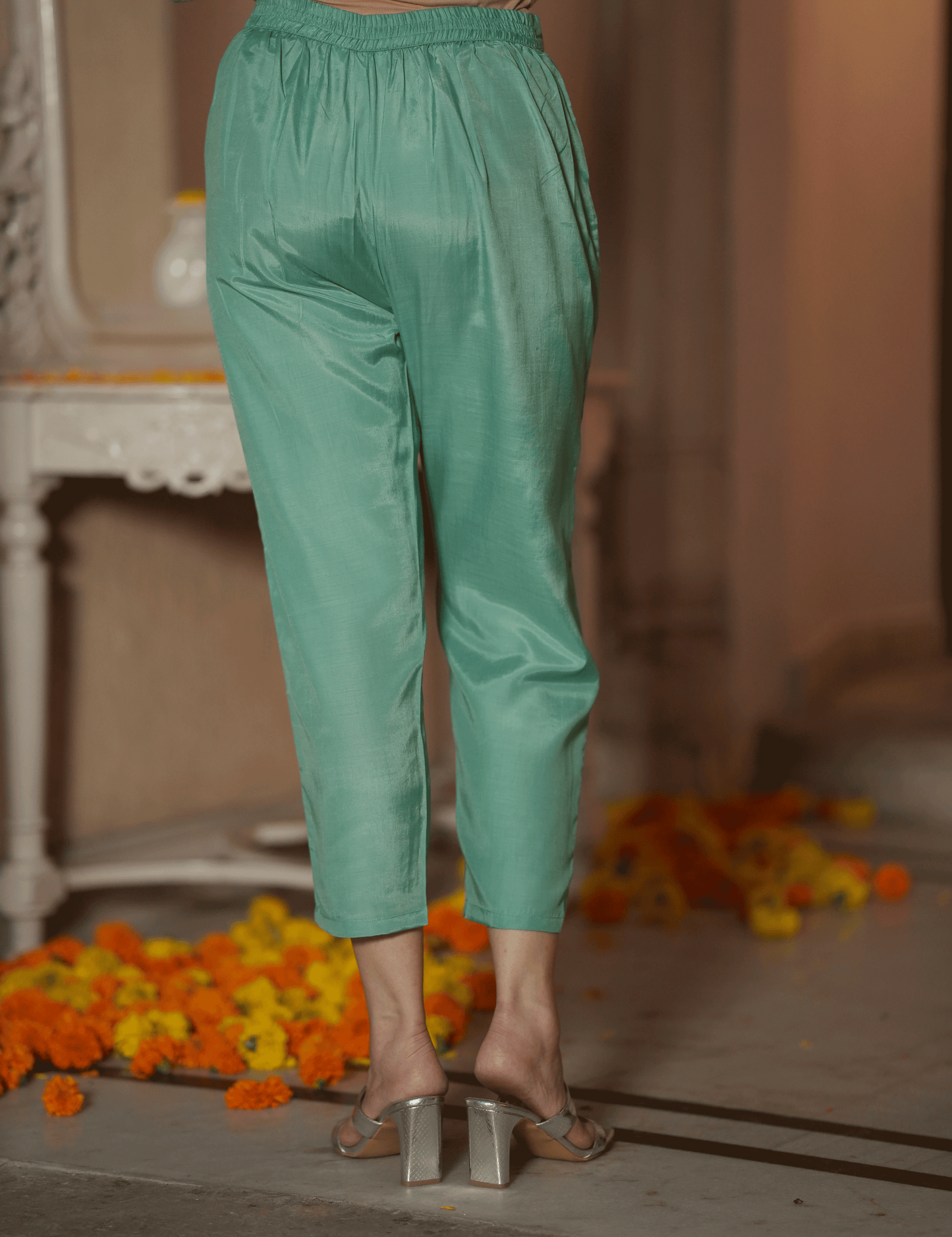 Embroidered Chanderi Floral Straight Green Kurta