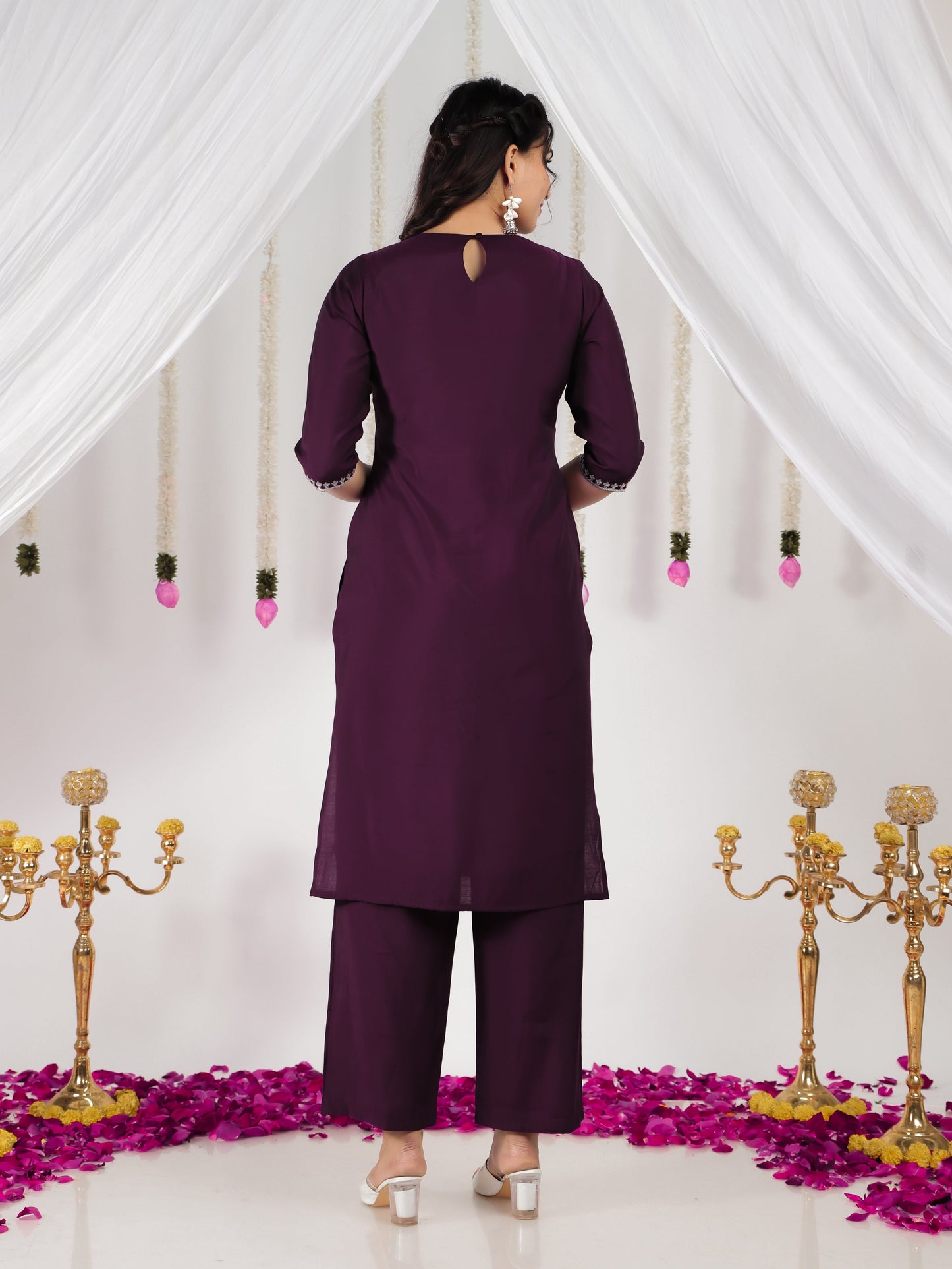 Embroidered Muslin Solid Straight Purple Kurta