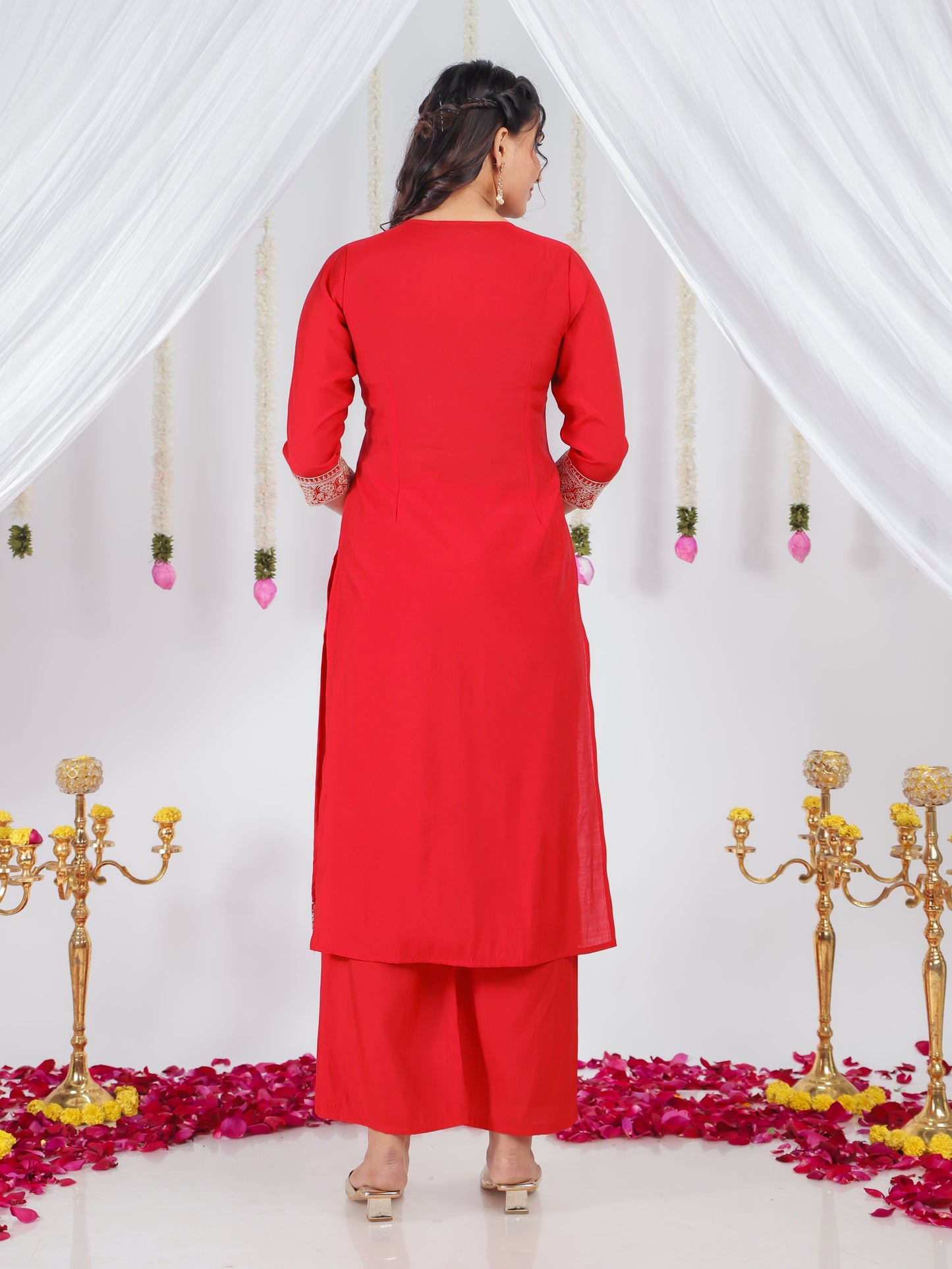 Embroidered Muslin Solid Straight Red Kurta
