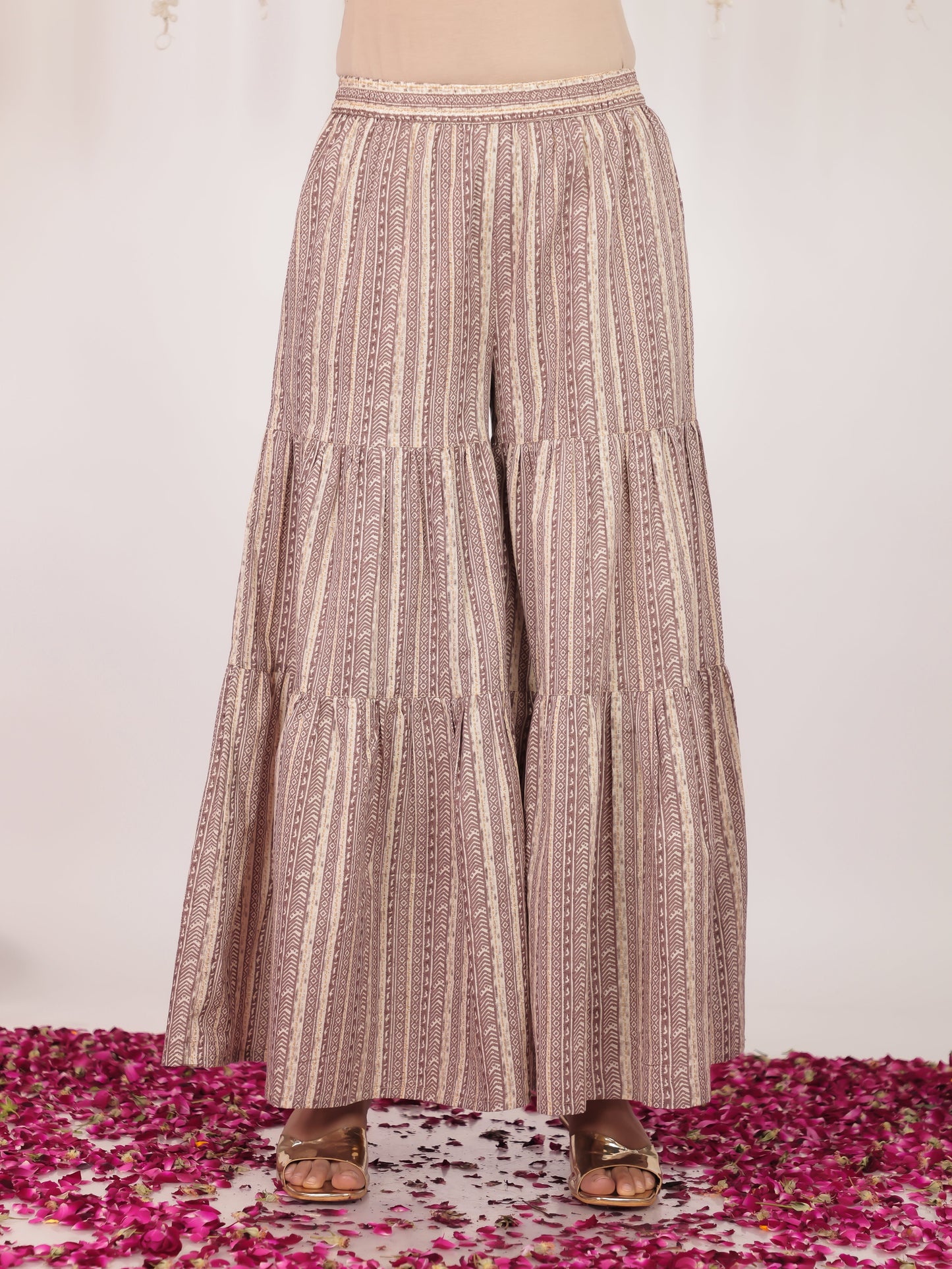 Soft Cotton Striped Brown