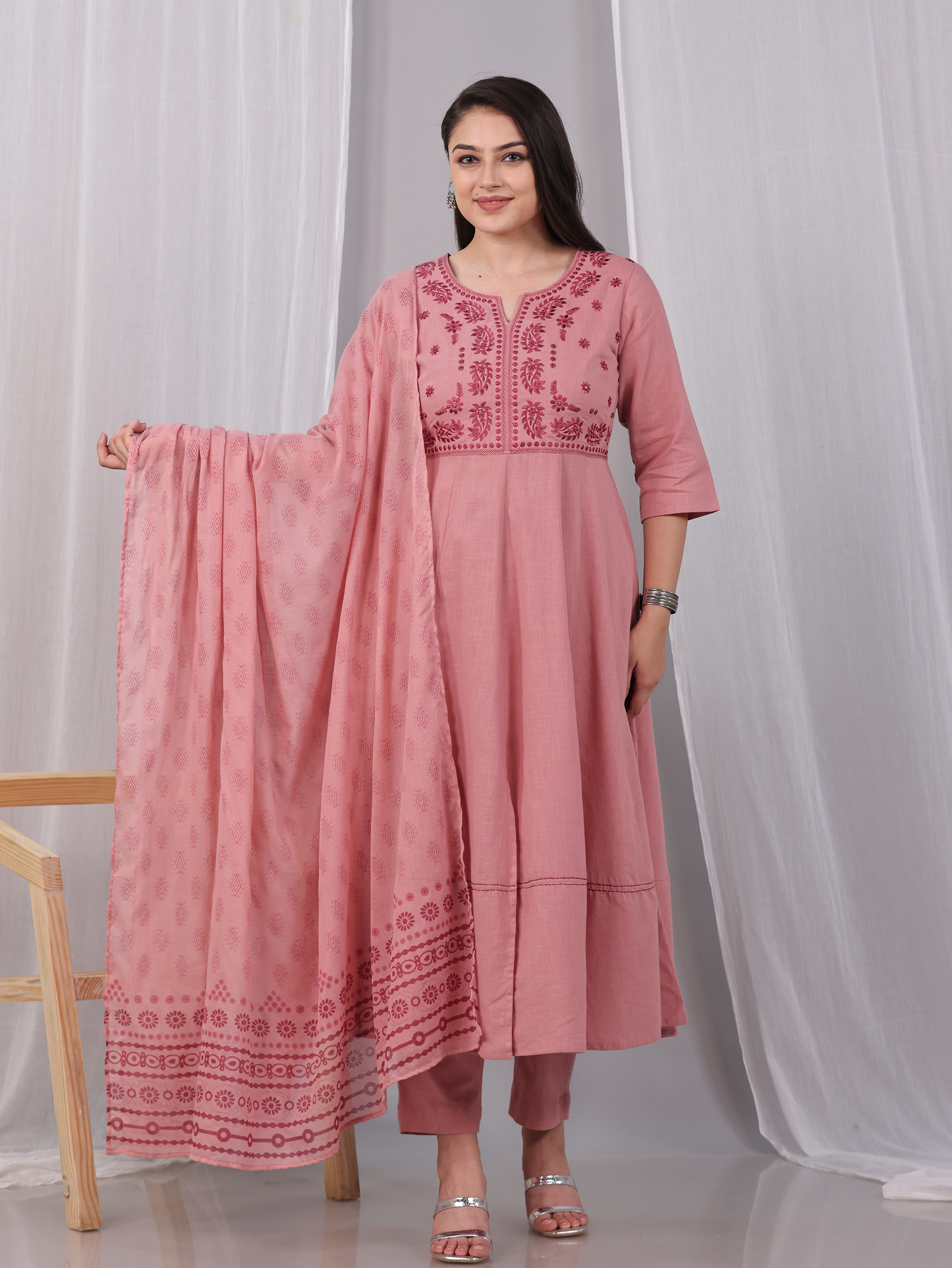 Cotton Voile Butti Pink Dupatta