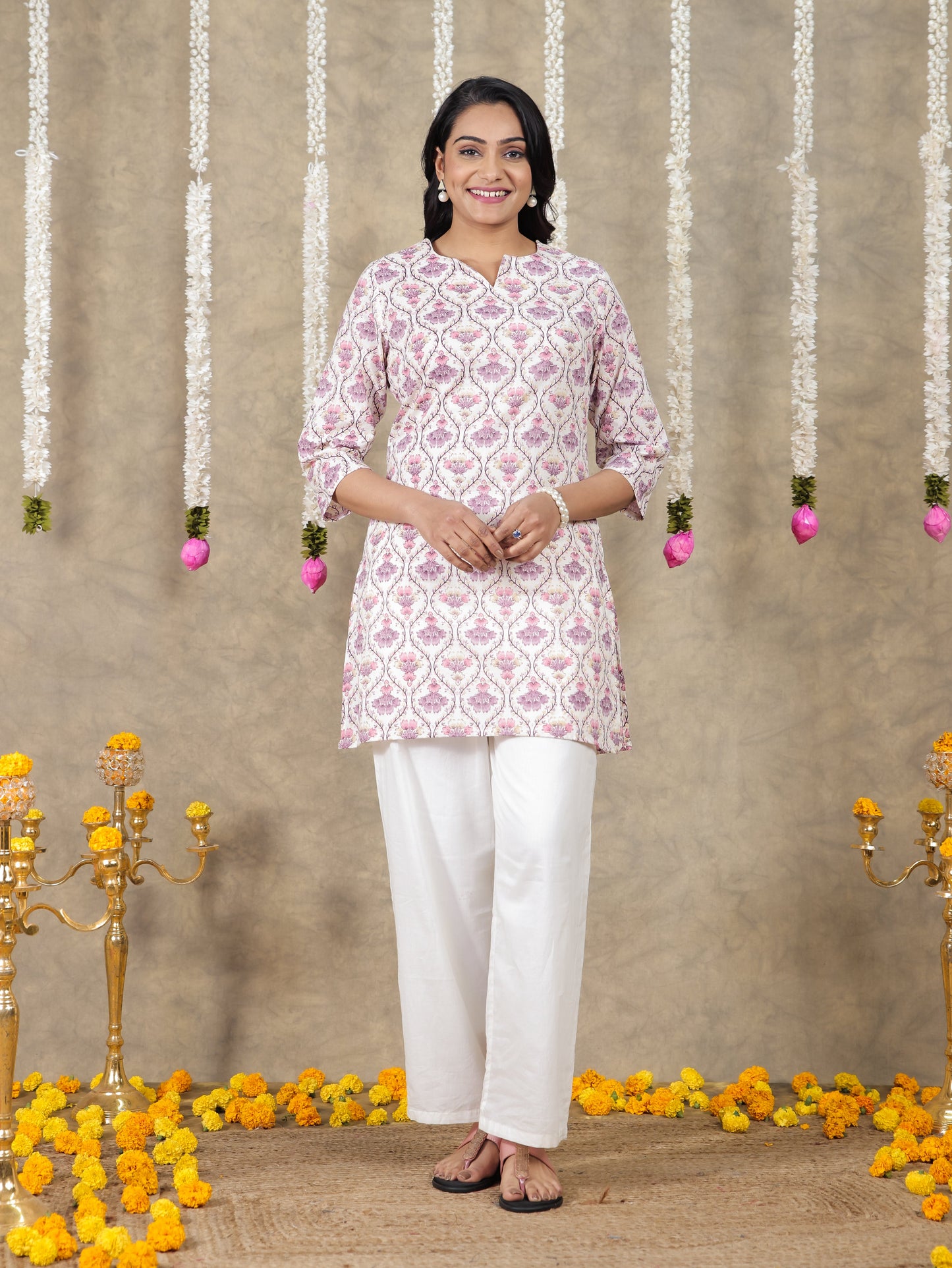 Soft Cotton Geometric Straight White Kurti