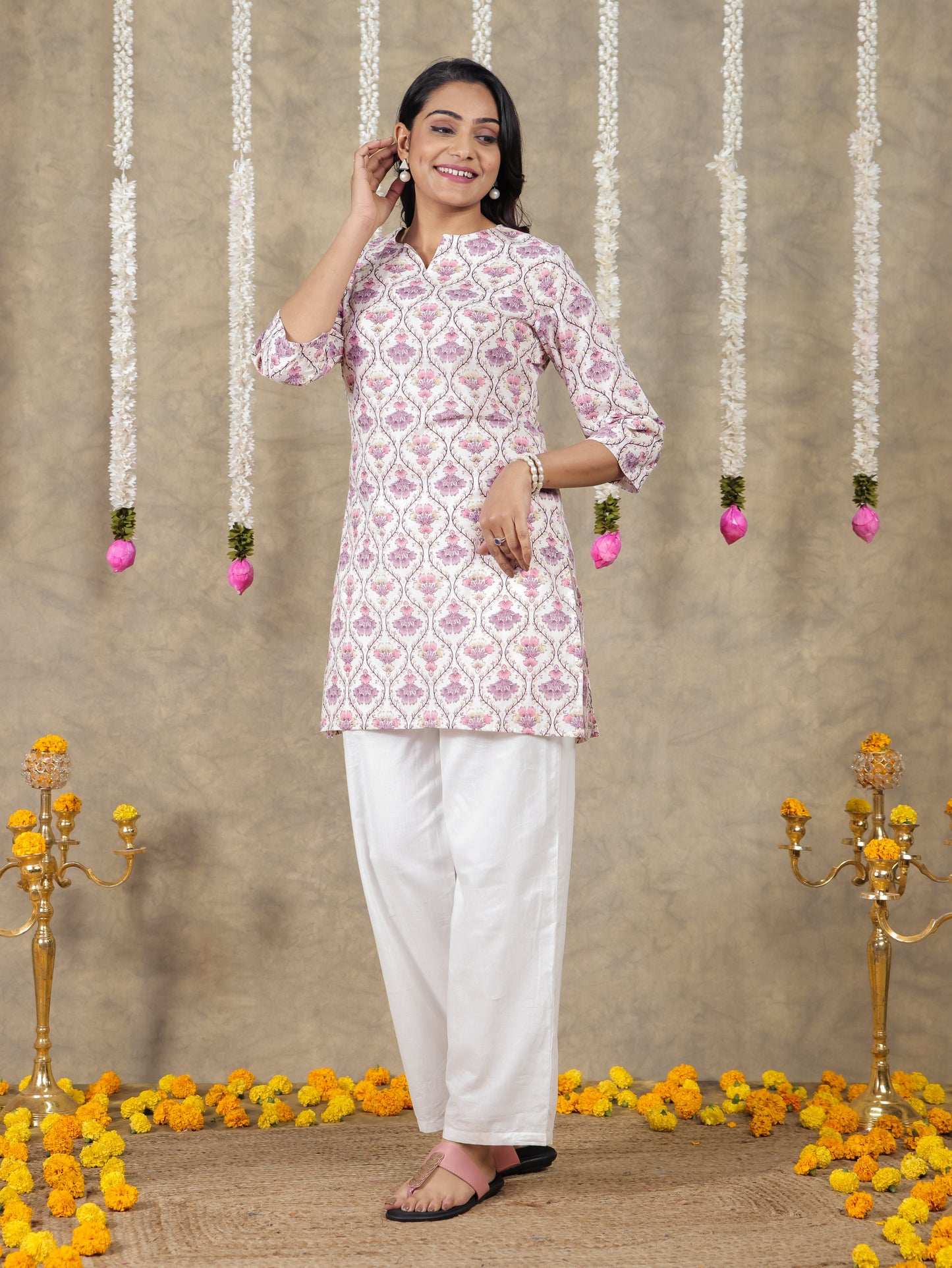Soft Cotton Geometric Straight White Kurti