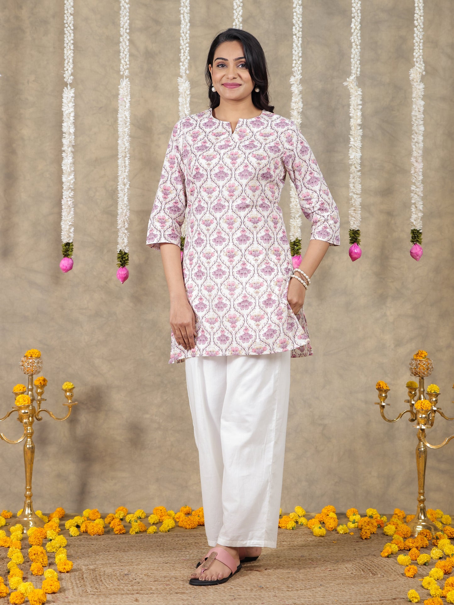 Soft Cotton Geometric Straight White Kurti