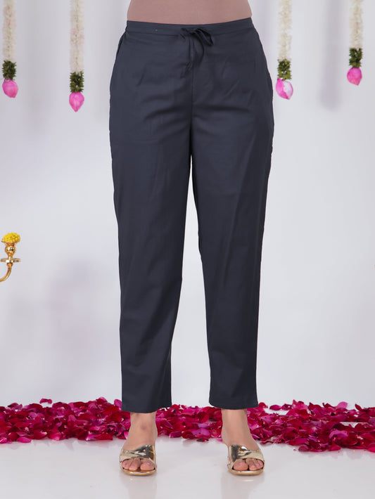 Soft Cotton Solid Black Tapered Trousers
