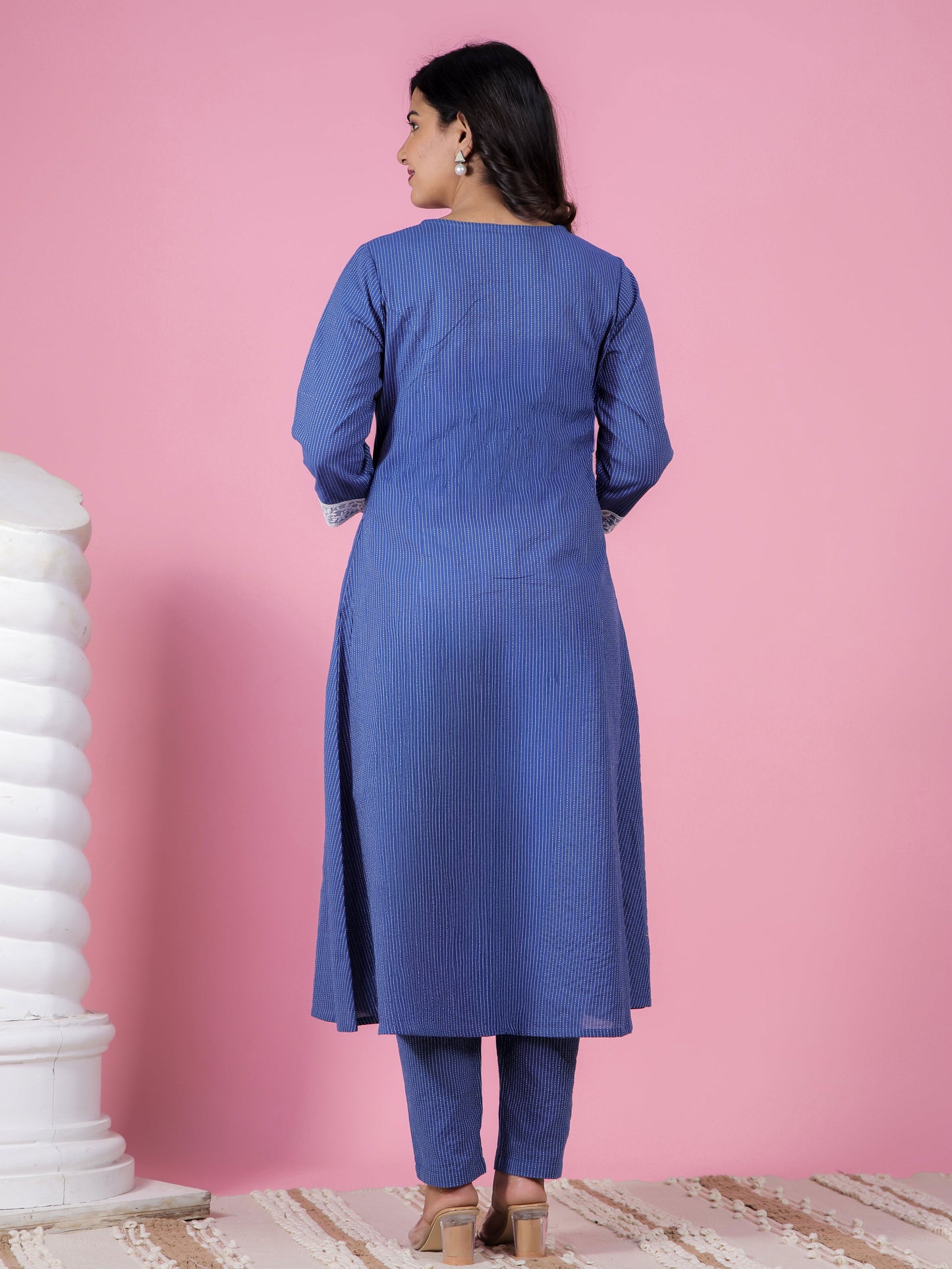 Kantha Cotton Solid Straight Blue Kurta