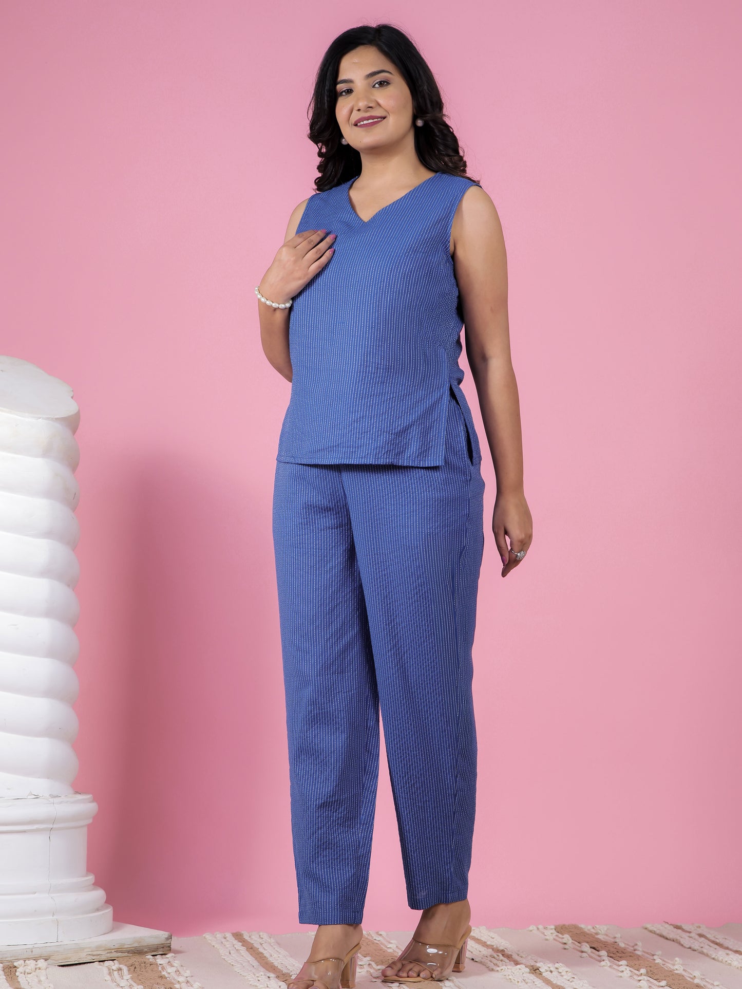 Kantha Cotton Solid Straight Blue Kurti
