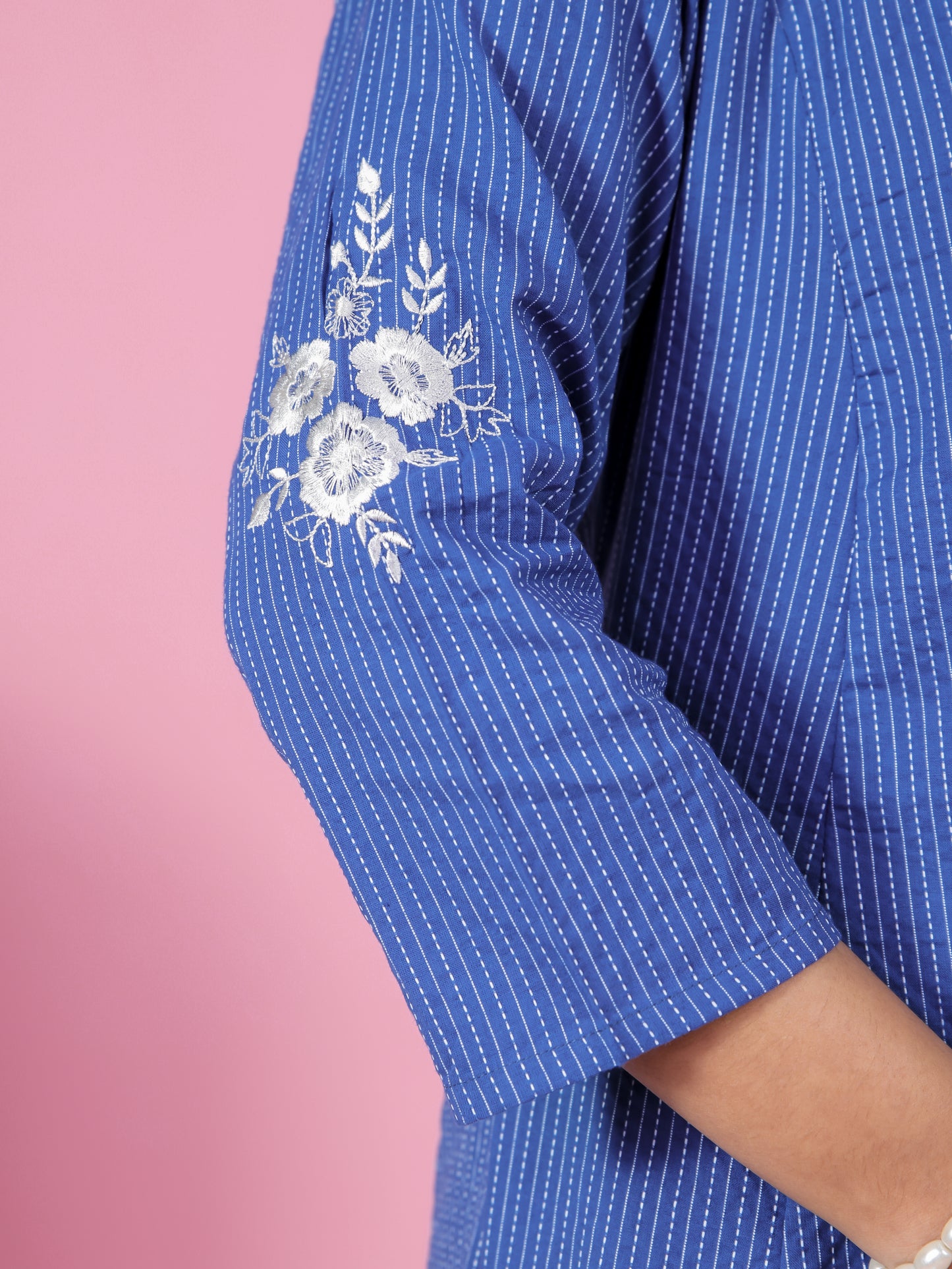 Kantha Cotton Solid Straight Blue Kurti