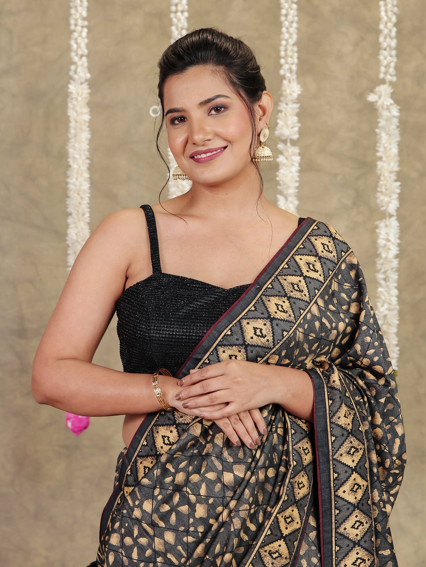 Silk Crepe Geometric Grey Saree